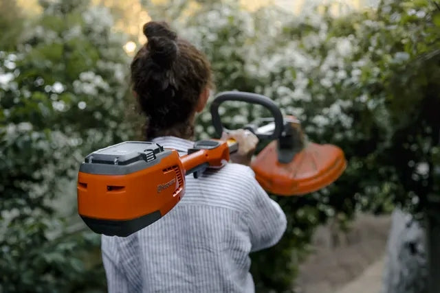 Cordless Boom Saw Husqvarna 120iTK4-P SET Batteries included yes