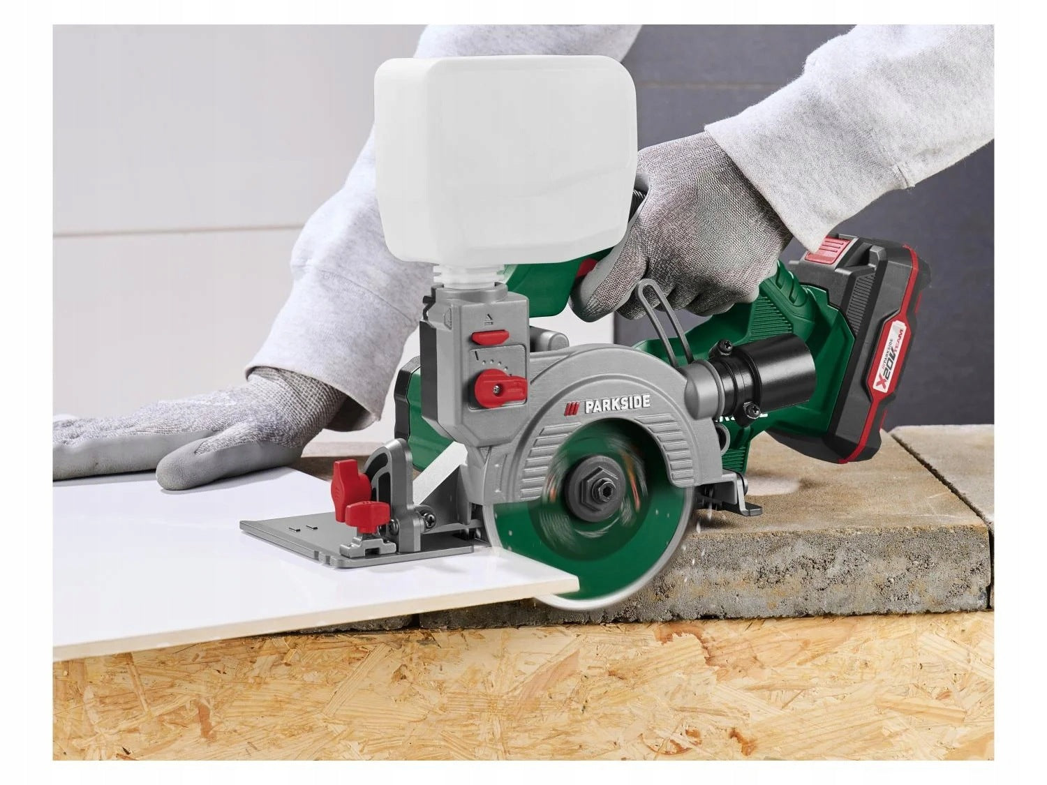 Cordless stone tile cutter concrete WET/DRY Parkside 20V Brand Parkside