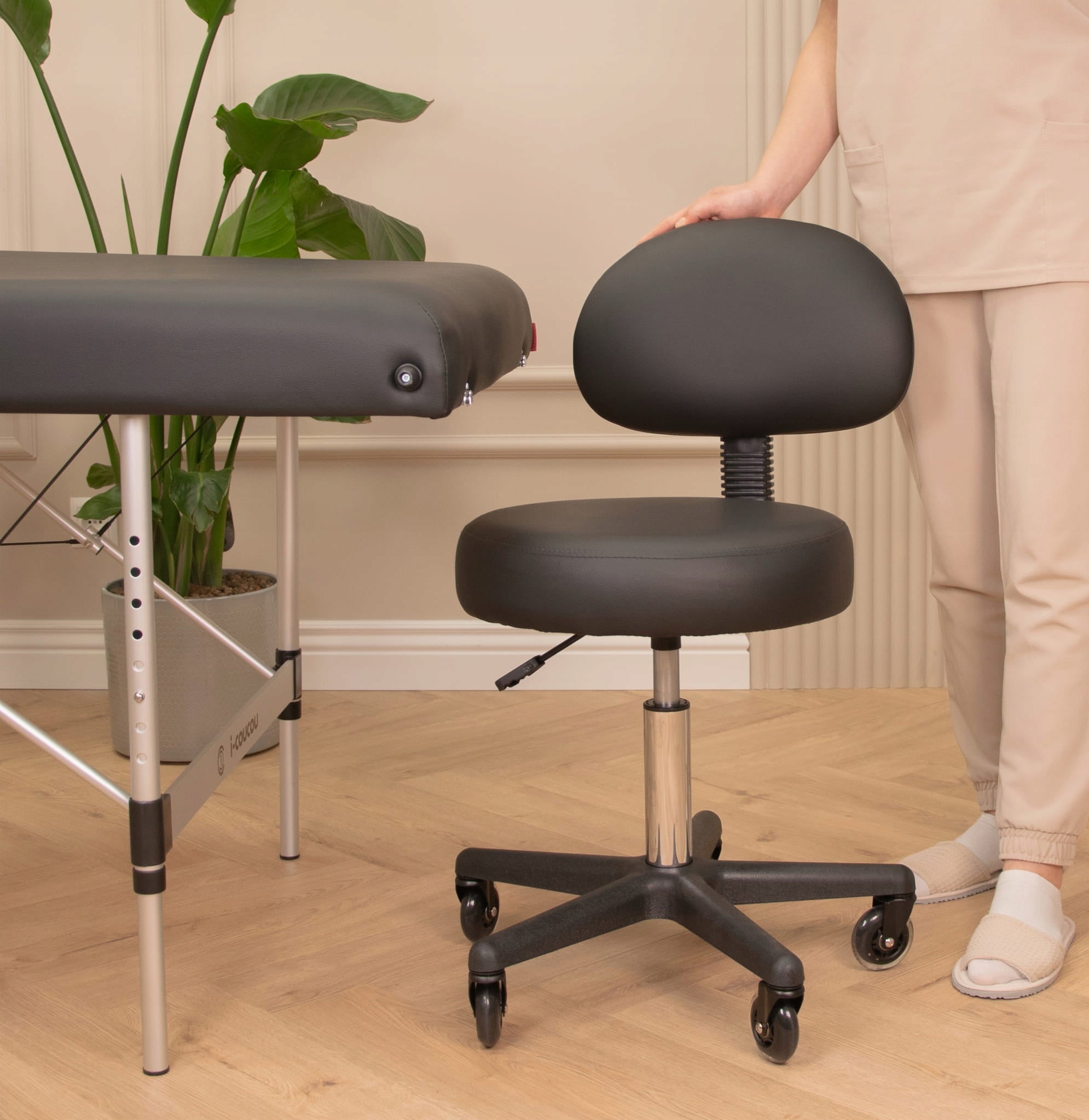 Cosmetic Stool Makeup Chair Makeup Stool Black Backrest Wheels Packaging status original