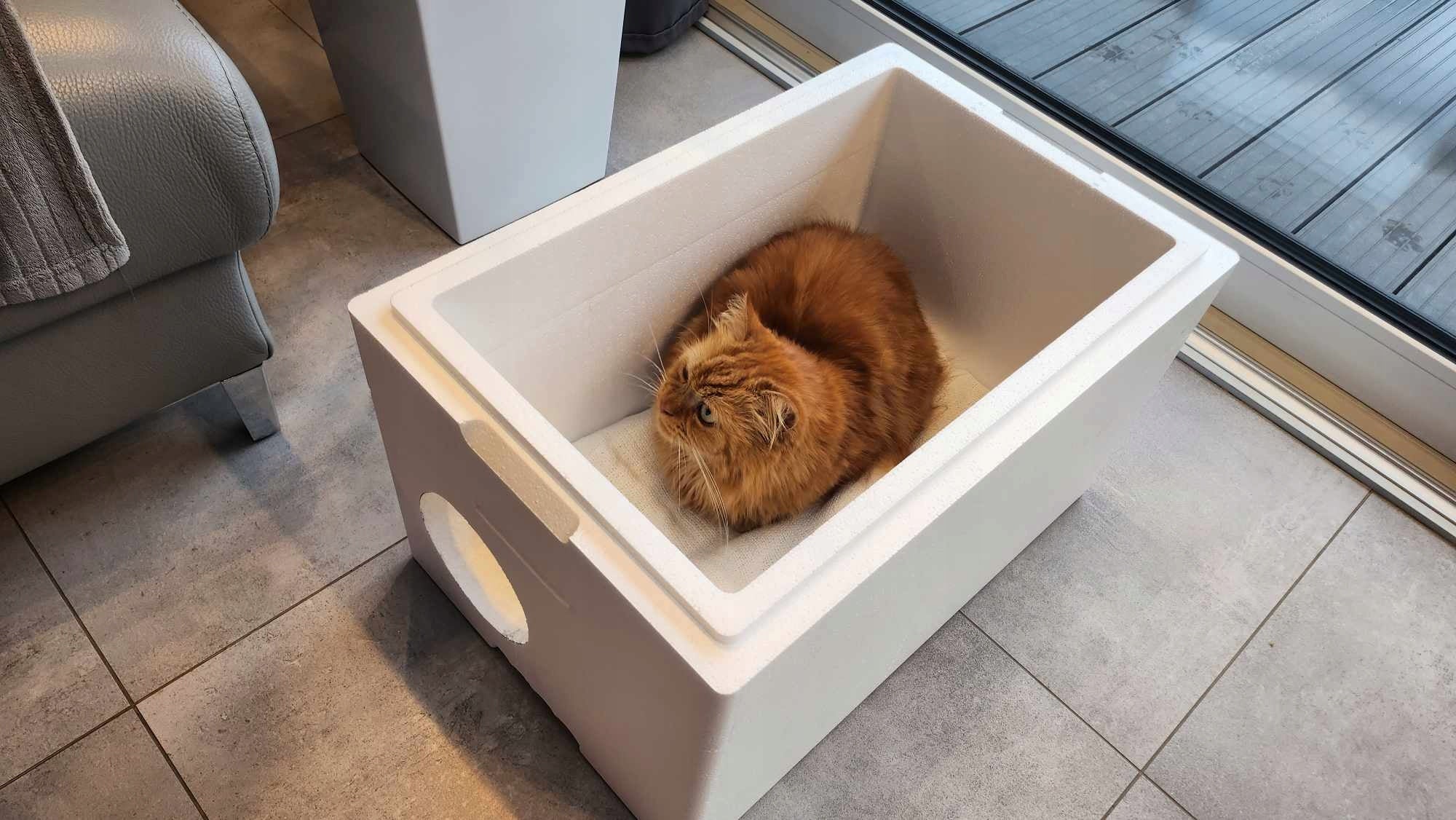 Cottage +R cat booth Styrofoam Box for winter 58x38x37cm for big cat Brand O-fish