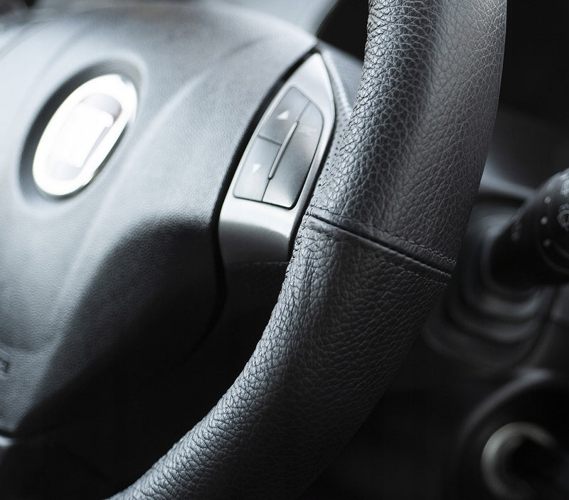 Cover leather cover for steering wheel 37-39 cm black genuine leather Manufacturer's catalog number 10061