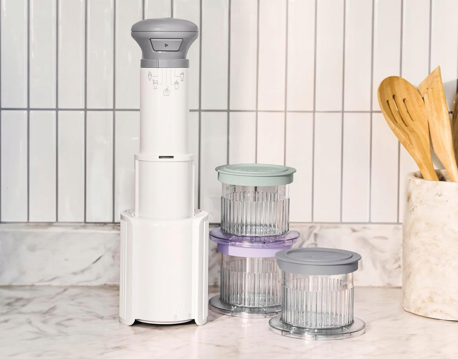 Cuisinart FreezeWand ICEFD10E Compact Ice Cream Maker Manufacturer code ICEFD10E-320