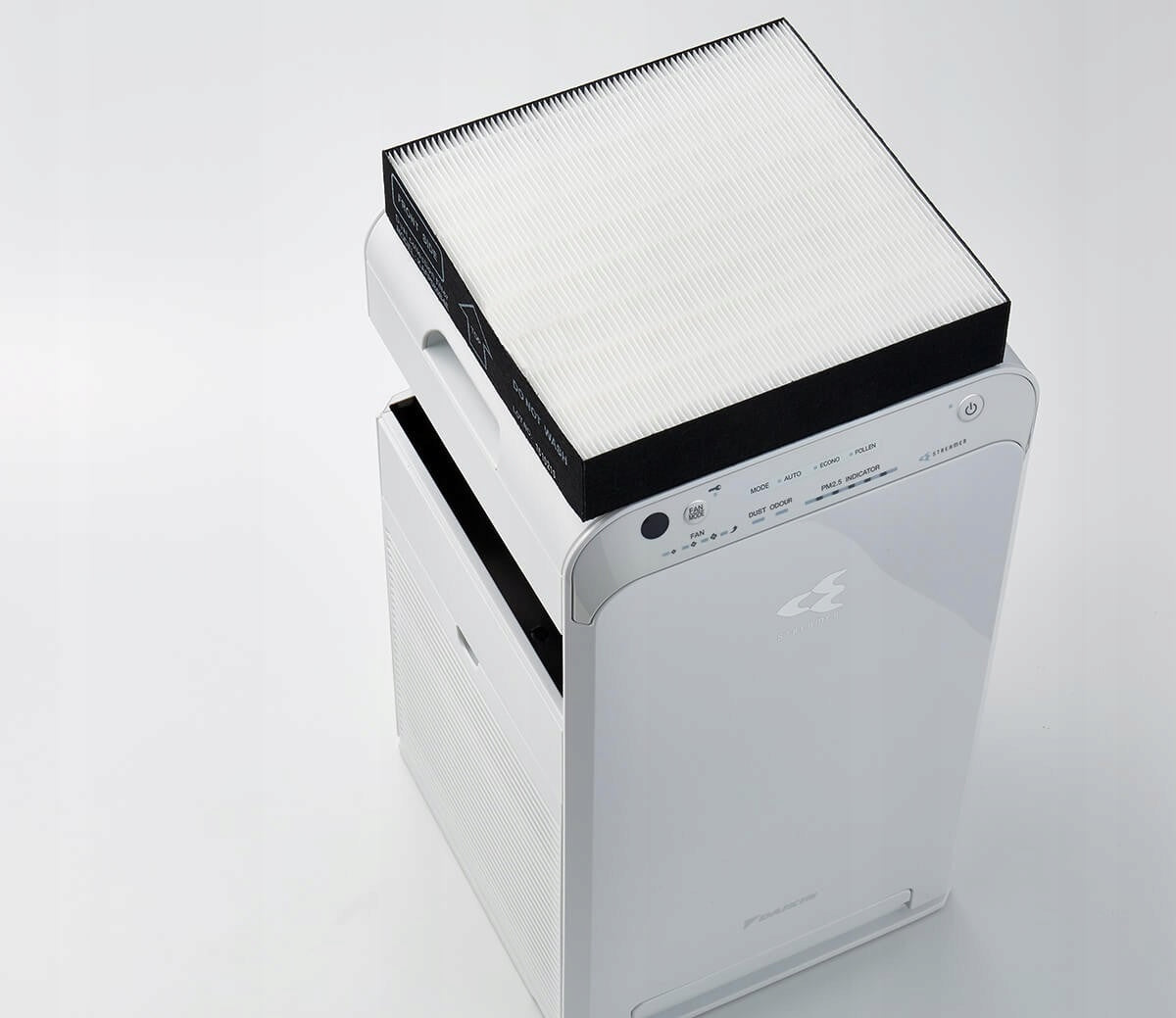 DAIKIN AIR PURIFIER MC55W TO 82M2 Batteries included no