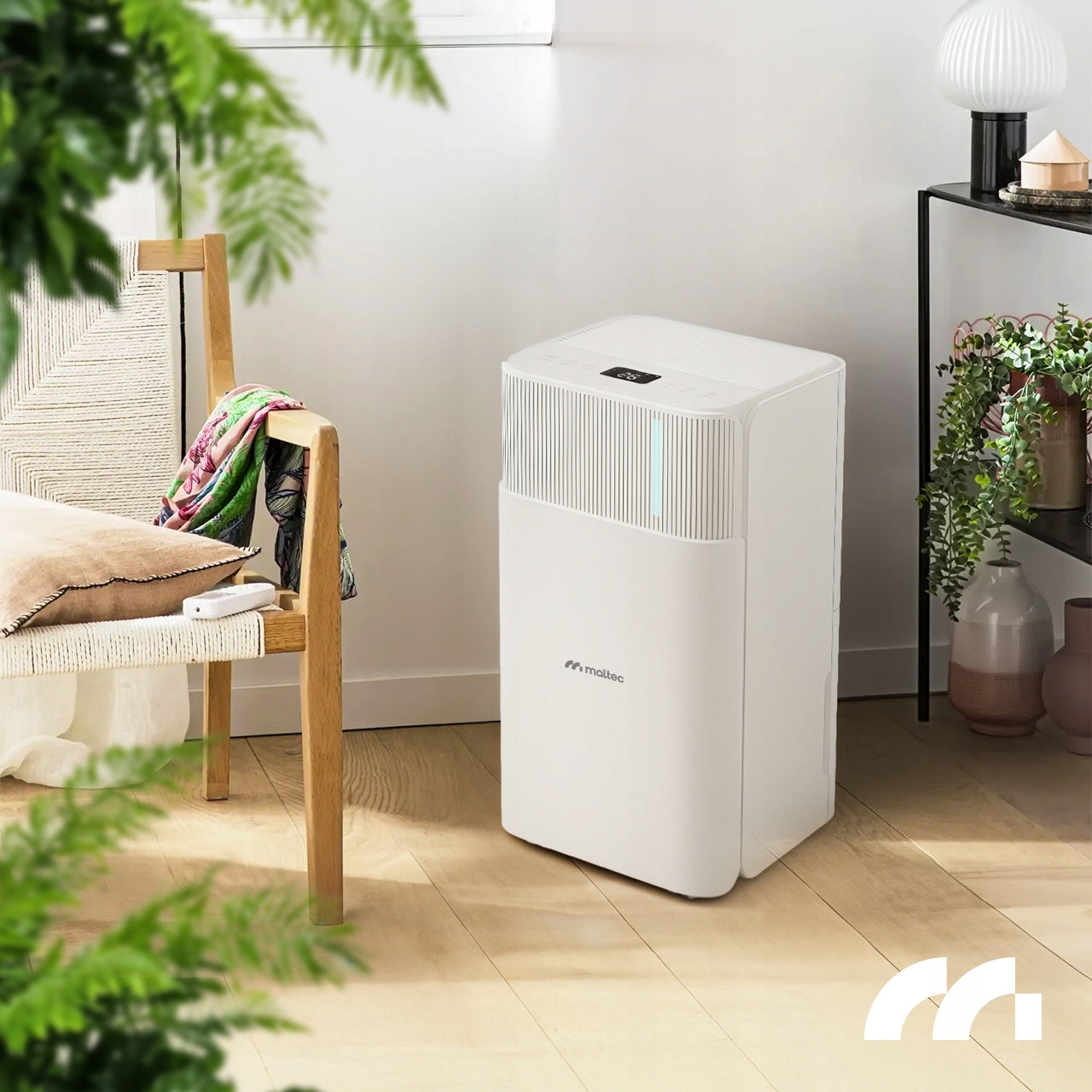 DEHUMIDIFIER MOISTURE ABSORBER QUIET WiFi TIMER HYGROSTAT 12L/24H Manufacturer code Osuszacz Powietrza MalTec 113398