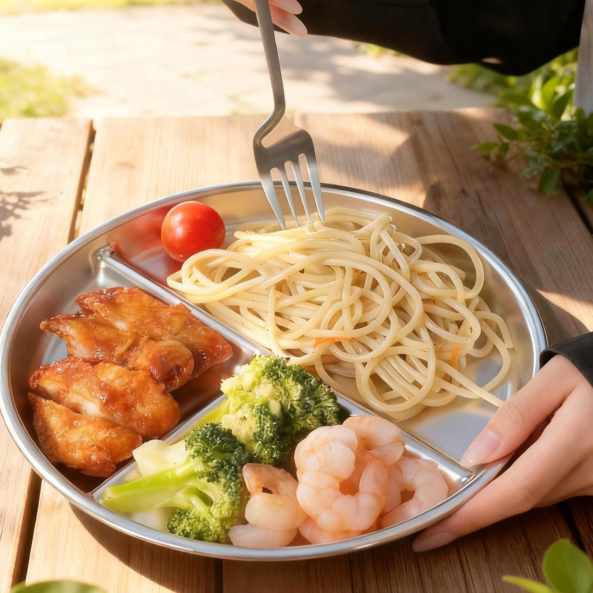 DIVIDED PLATES 23 CM SET OF 4 PIECES STAINLESS STEEL CAMPING HOUSE Manufacturer code 5908107573326