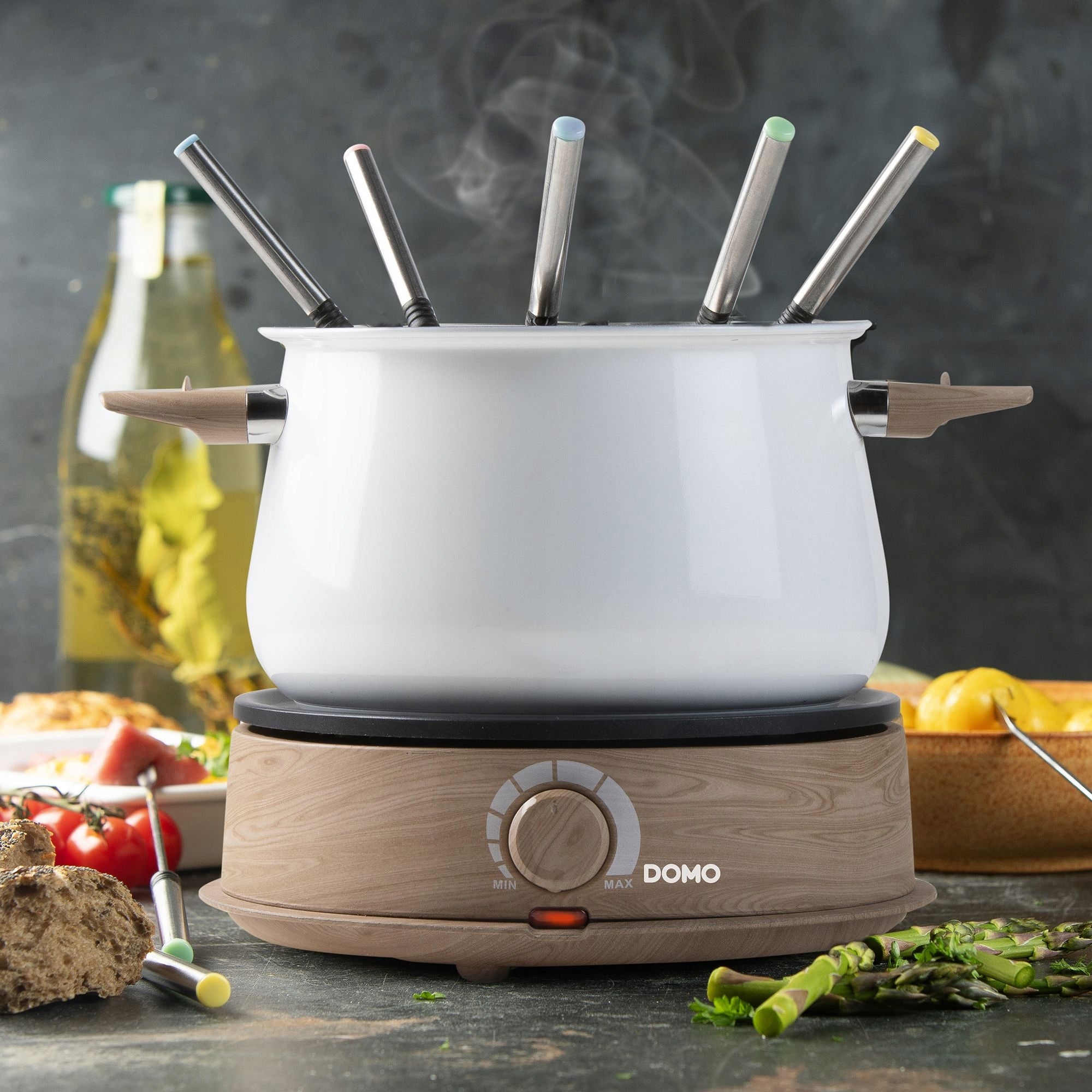 DOMO DO736F Set for fondue 2l ELECTRIC 1500W 8 spade White wood Manufacturer code DO736F