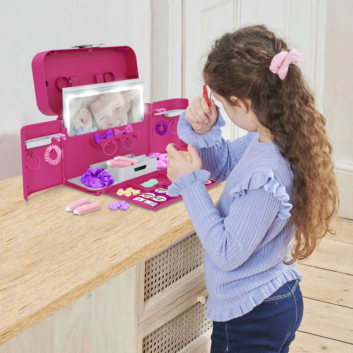 DYSON DRESSING TABLE FOR GIRLS HAIRDRESSER'S CHEST + HAIR ACCESSORIES CASDON Brand Casdon