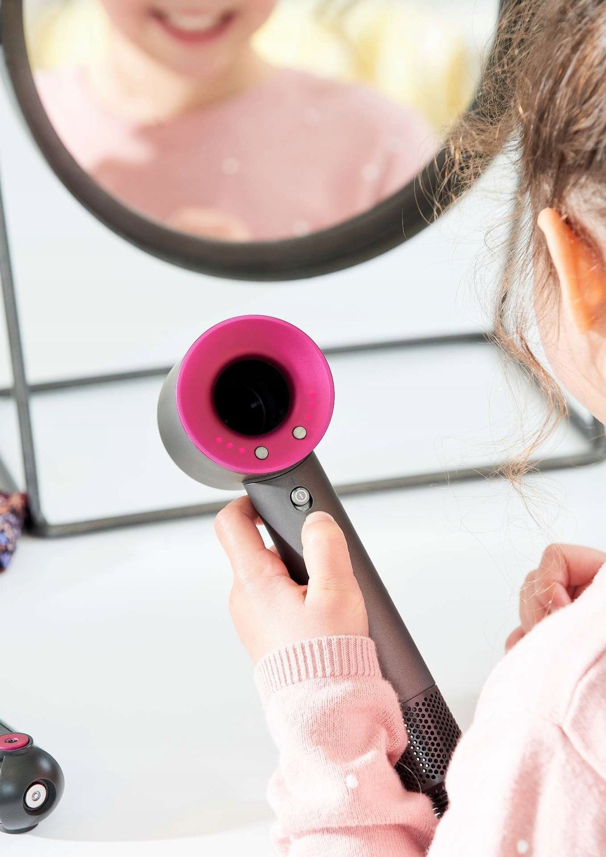 DYSON HAIRDRYER SET FOR GIRLS + ACCESSORIES CASDON Manufacturer code 73250