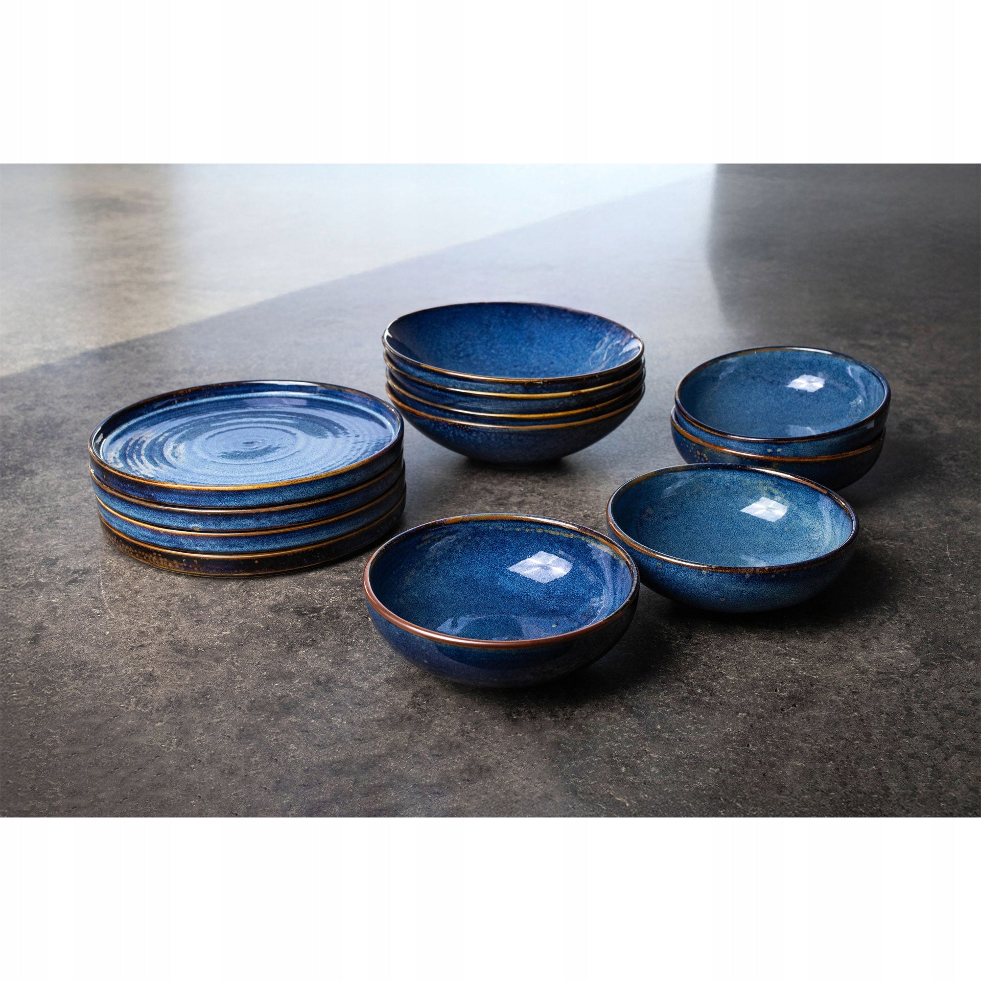 Deep Blue Verlo Dinnerware Set for 4 People Packaging status original
