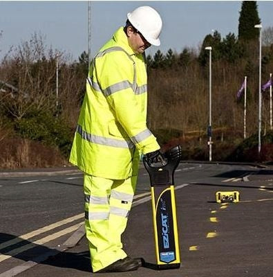 Detector detector underground installation Geomax EziCat i550 Batteries included yes