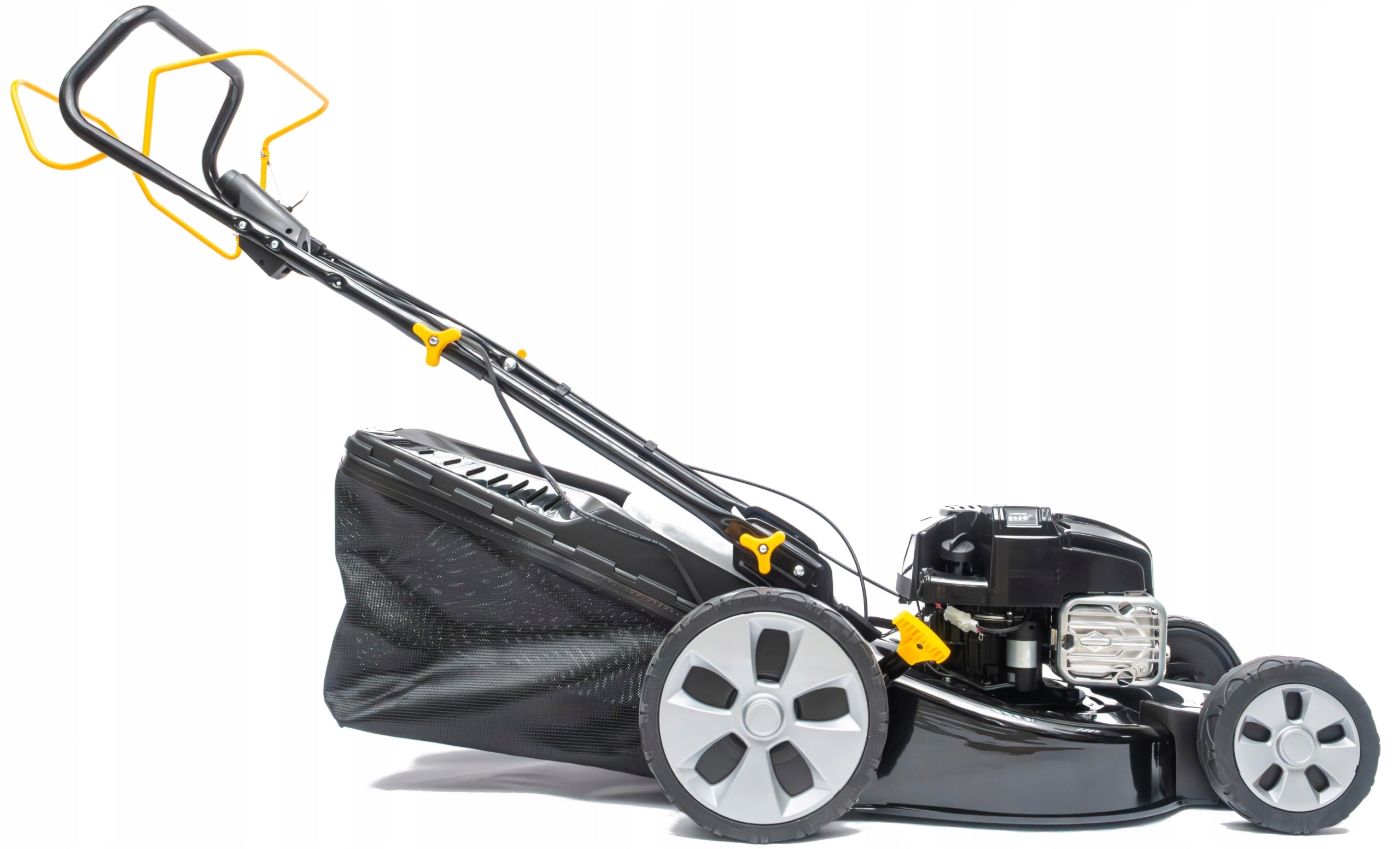 Diesel mower with Alpina Stiga 46 cm Engine Briggs & Stratton Basket with a basket