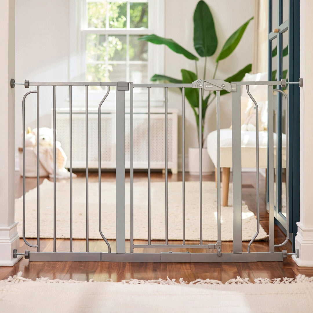 Door barrier Safety gate REGALO up to 122 cm Customs tariff code 73239900