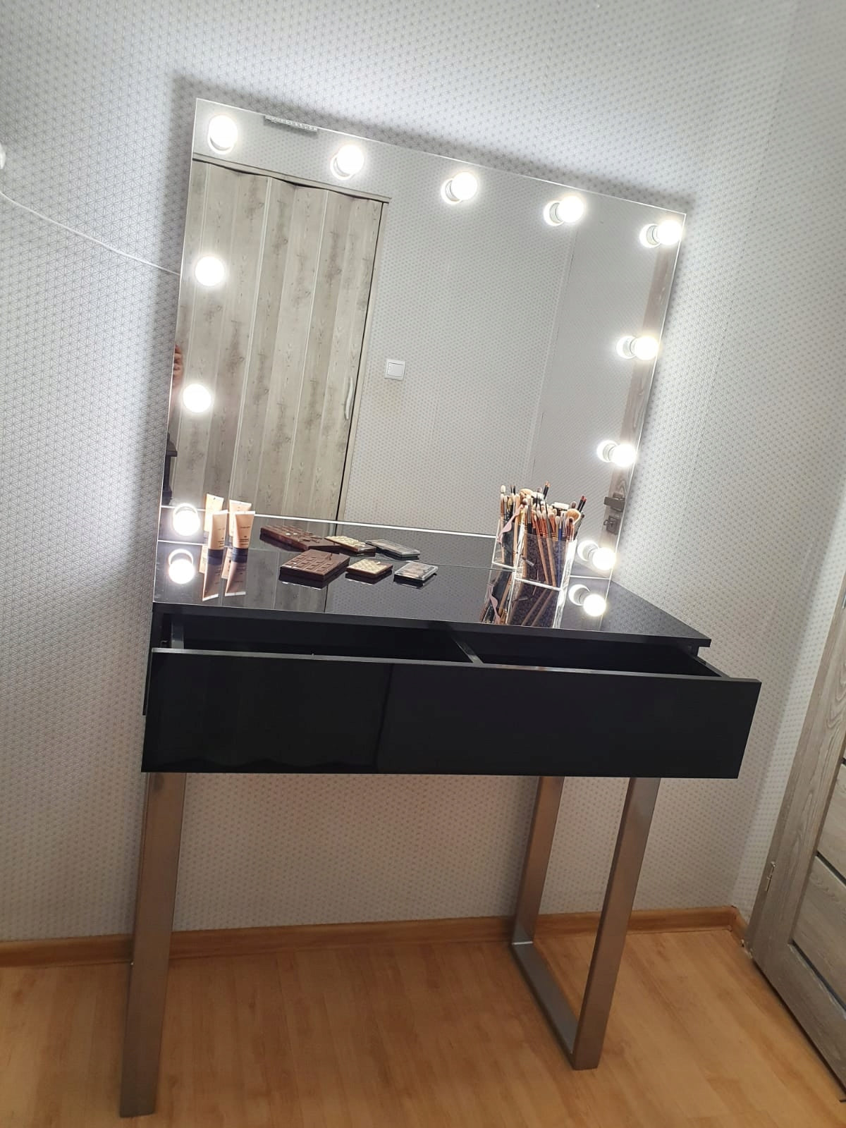 Dressing table AMI 100 SILVER - Piano Black - Gloss, makeup, make-up Brand no brand
