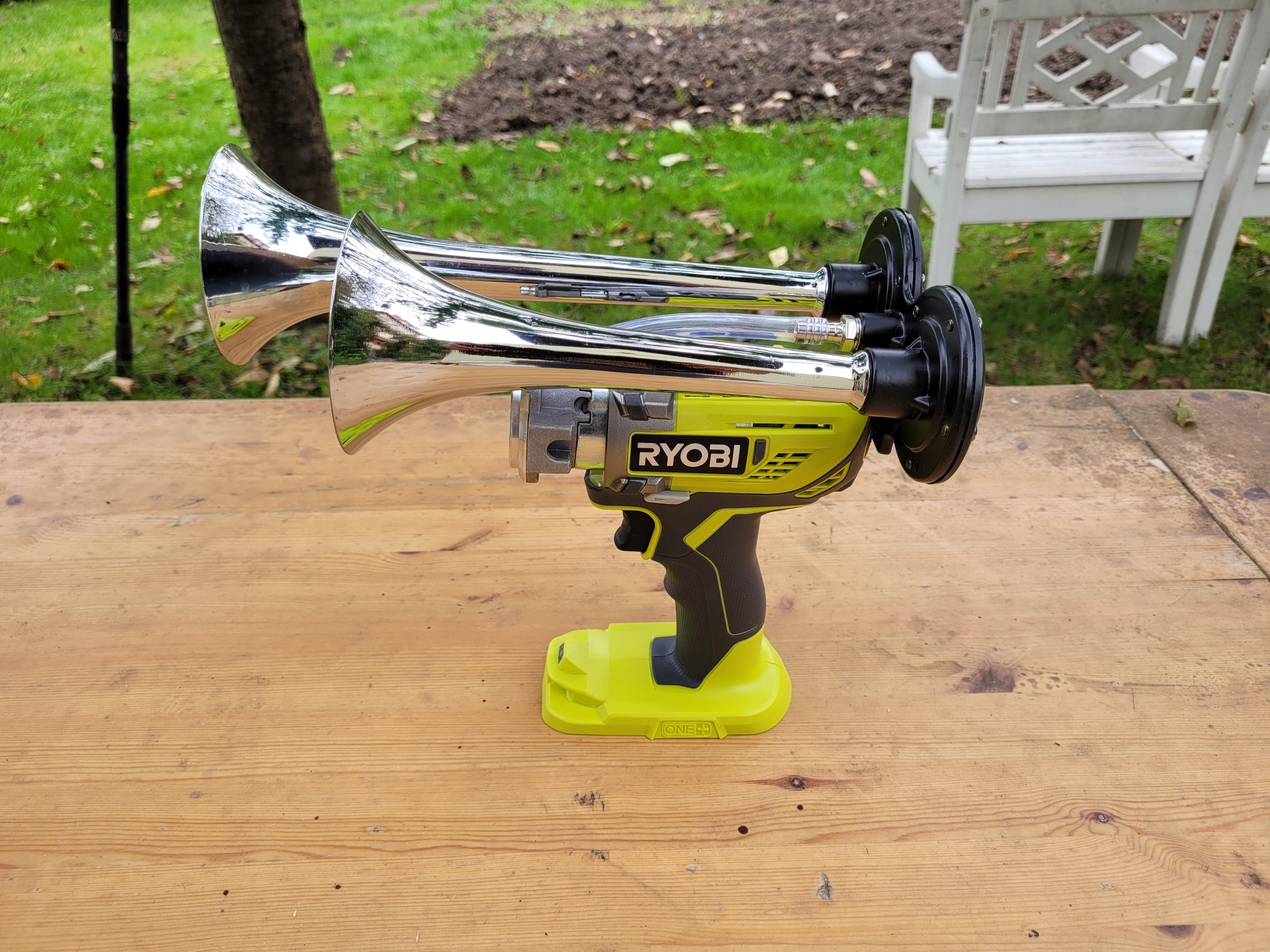 Drill/driver Ryobi R18DD3-0 converted into a railway horn 150 dB Manufacturer code 20241007_185406ss