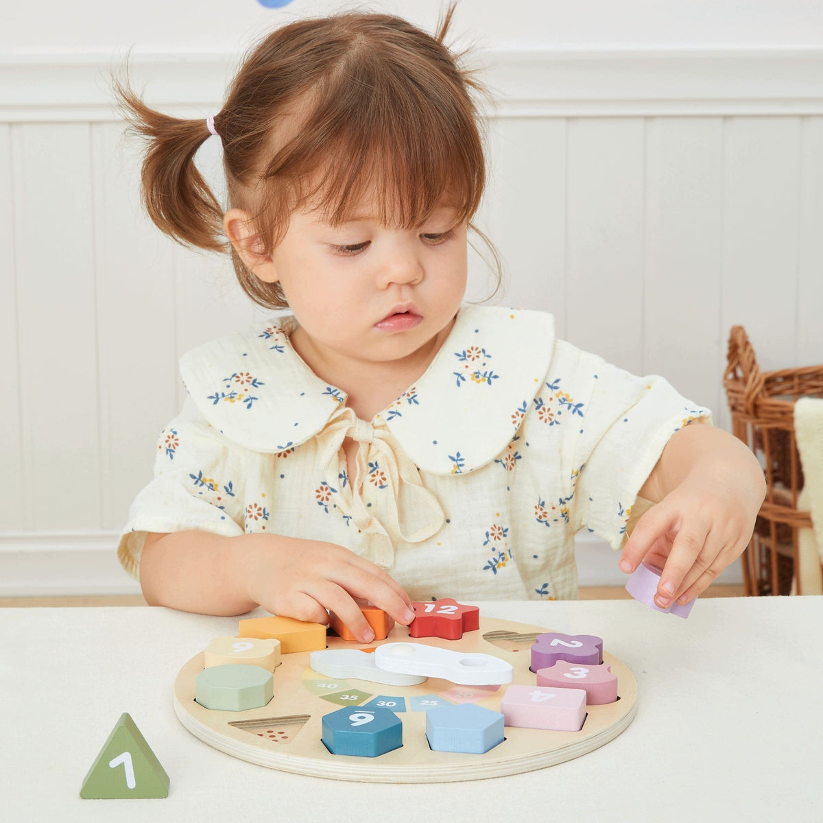 EDUCATIONAL CLOCK WOODEN SORTER NUMBERS SHAPES LEARNING TO COUNT VIGA POLARB Brand Viga