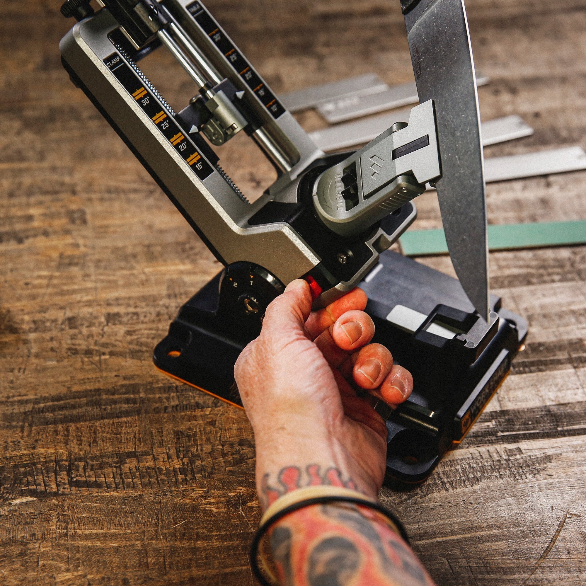 ELECTRIC KNIFE SHARPENER WORK SHARP Professional Precision Adjust + LANYARD Manufacturer code Professional Precision Adjust +smycz eXtrauto