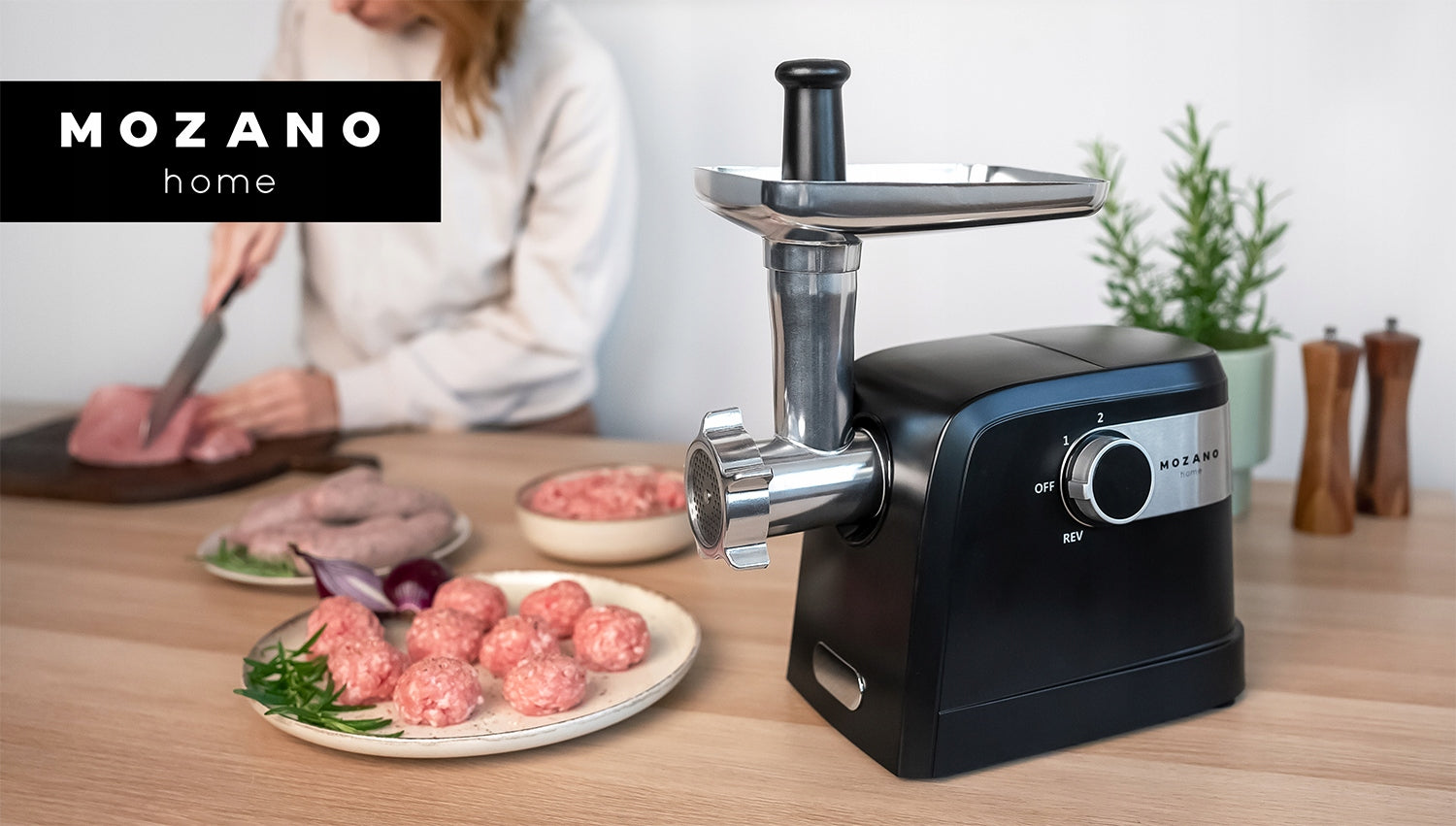 ELECTRIC MEAT GRINDER 16in1 + SMASH MASTER 2000 Dominant color black