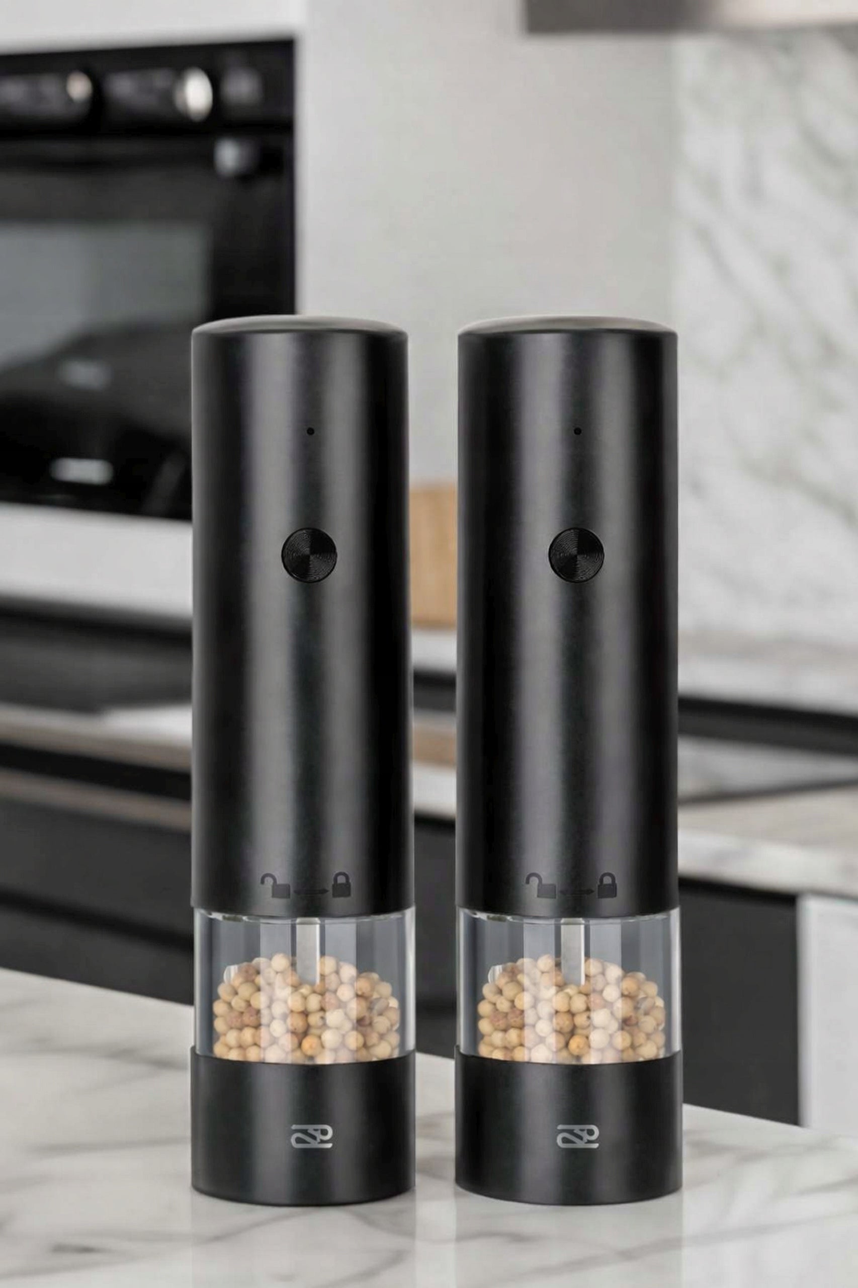 ELECTRIC SPICE SALT PEPPER GRINDER RECHARGEABLE USB-C SET OF 2 Packaging status original