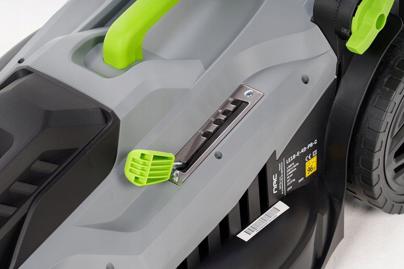 ELECTRIC mower NAC 1800 W 43 cm CENTRAL Height adjustment BASKET 52l 2in1 Engine power 1800 W