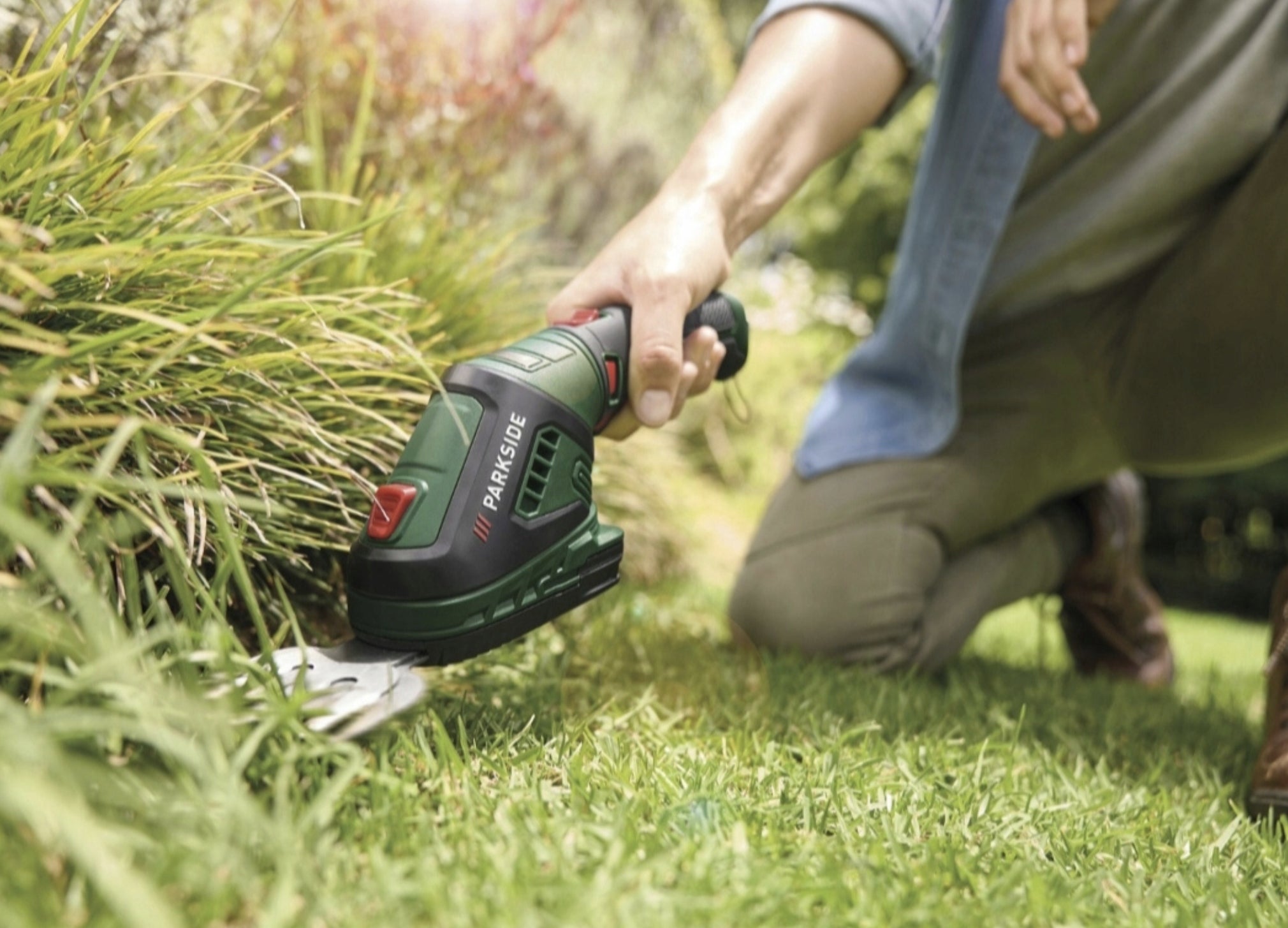 Electric Shears CORDLESS FOR GRASS BUSHES 2in1 12 cm 4 V PARKSIDE B3 Brand Parkside