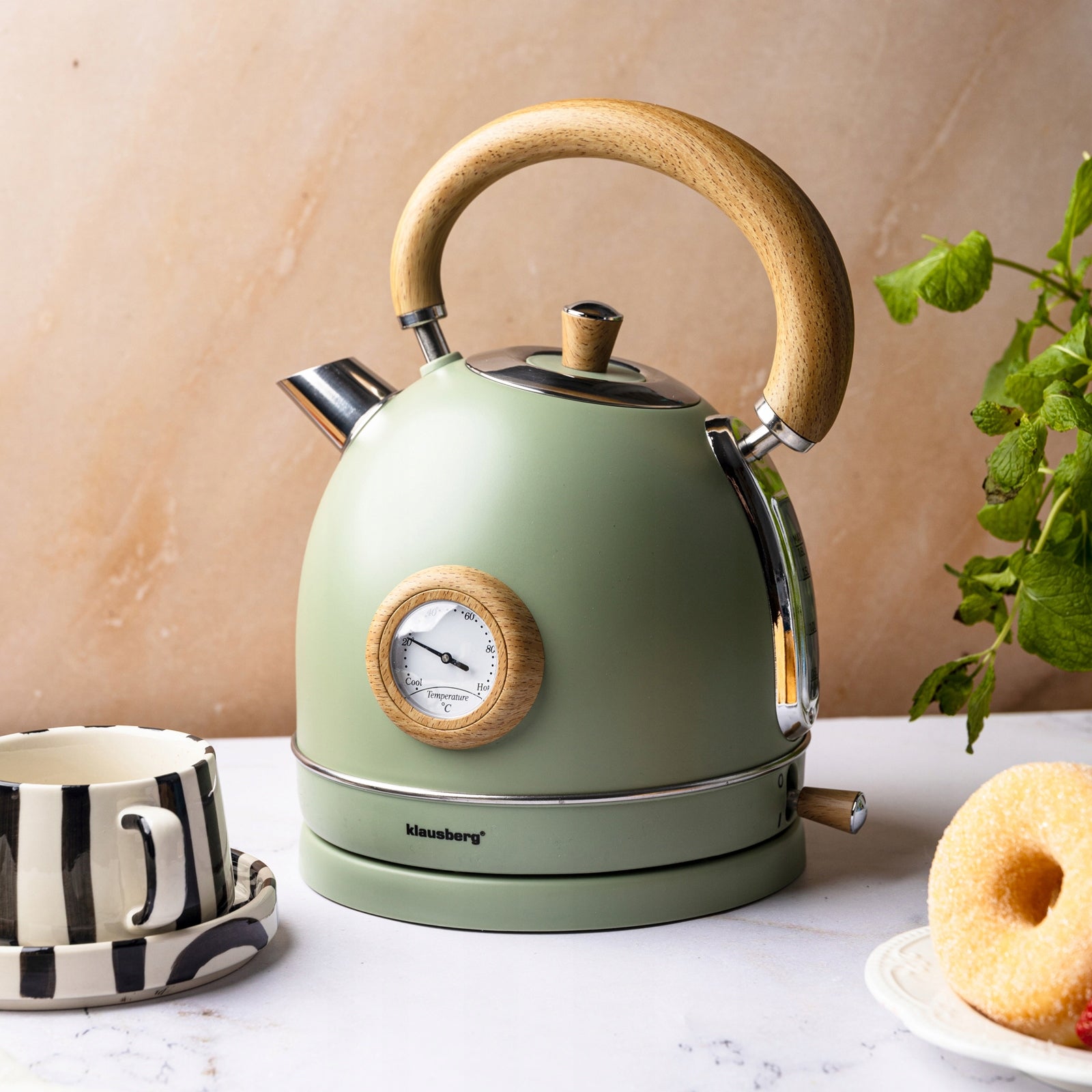 Electric kettle 1.8L steel 304 RETRO Klausberg KB-9008 Green + Wood Packaging status original