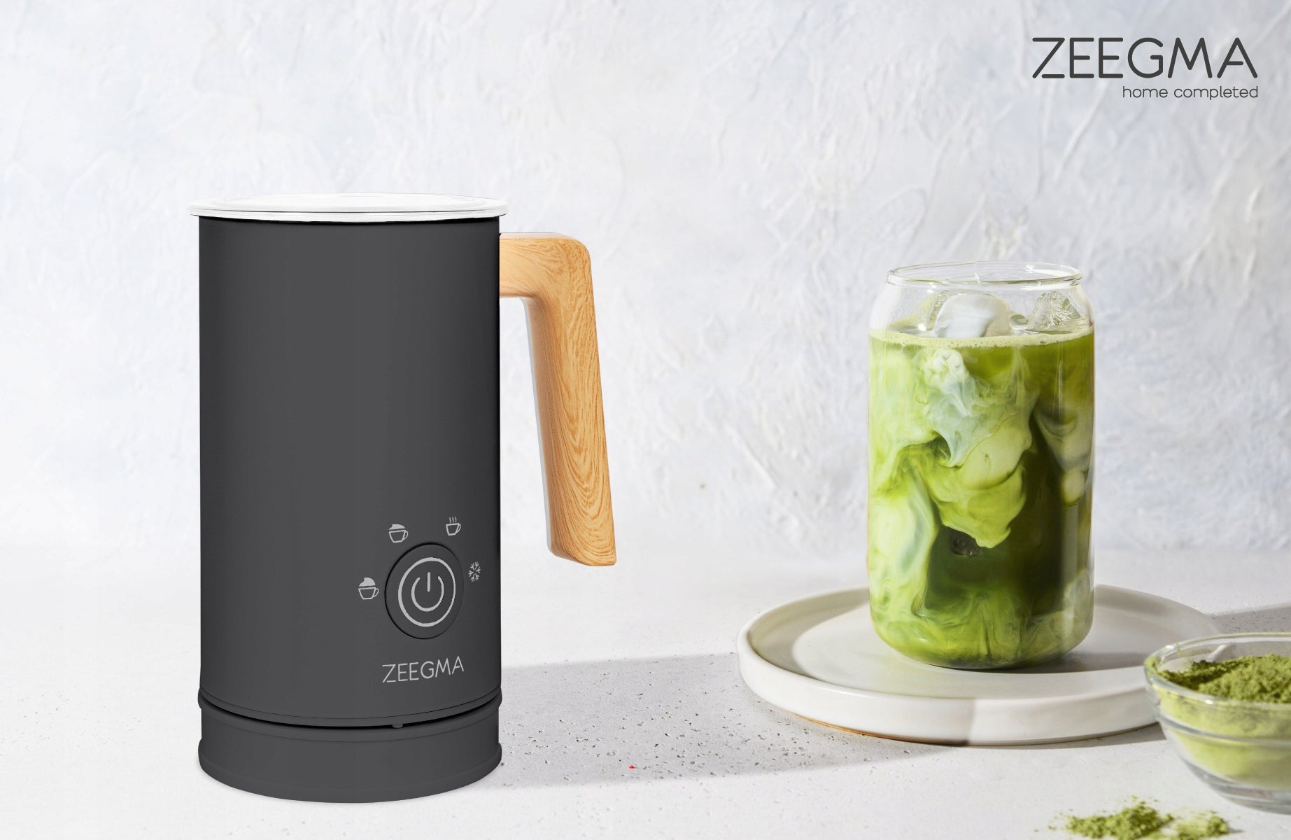 Electric matcha FOAMER for LATTE milk coffee with heater 240ml Manufacturer code ZE-Milkee Black Wood