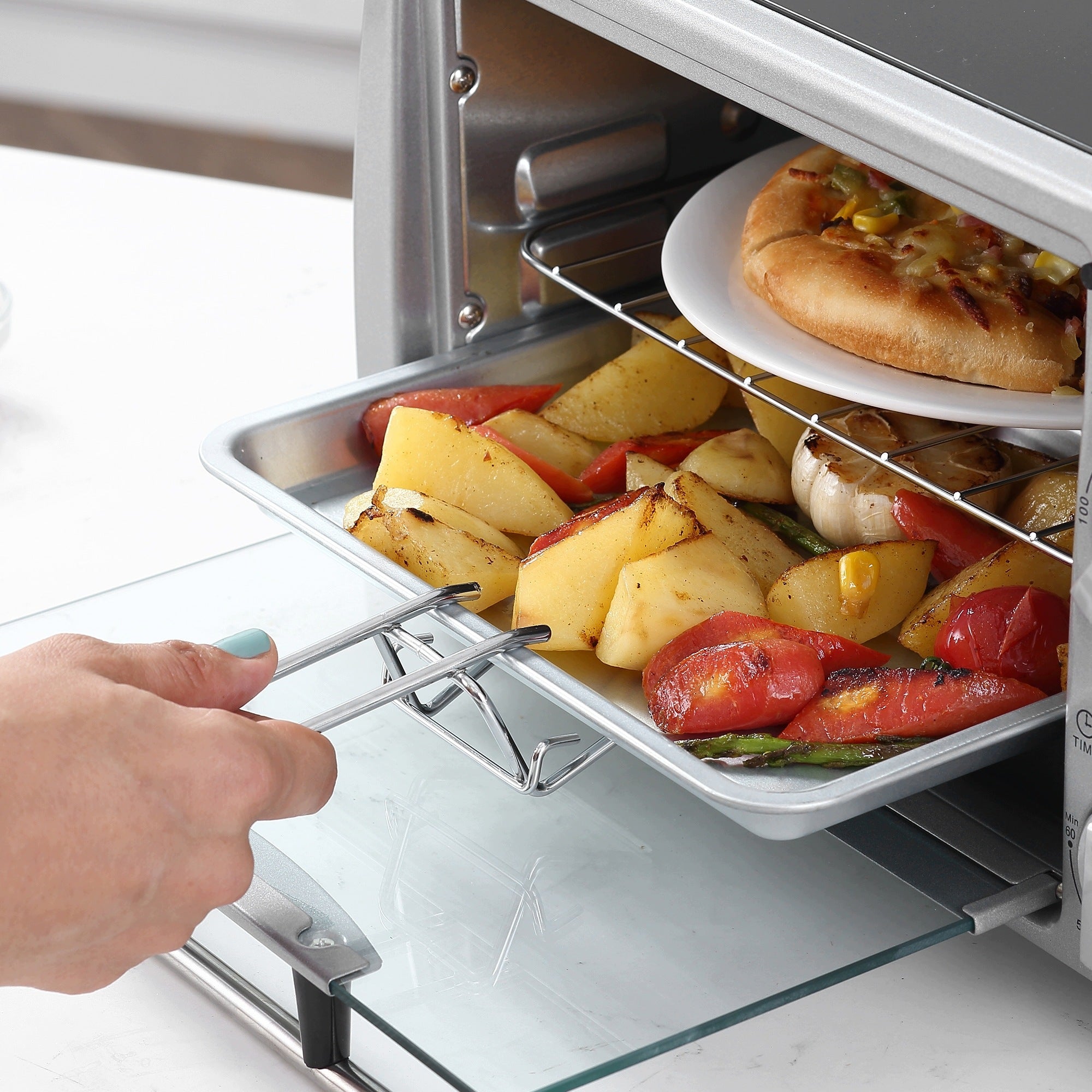 Electric oven 10L, adjustable temperature and time, grate+sheet,36x26x22 cm Packaging status original