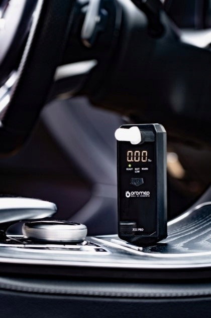 Electrochemical breathalyzer OROMED X11 Pro 1 pc. Packaging status original