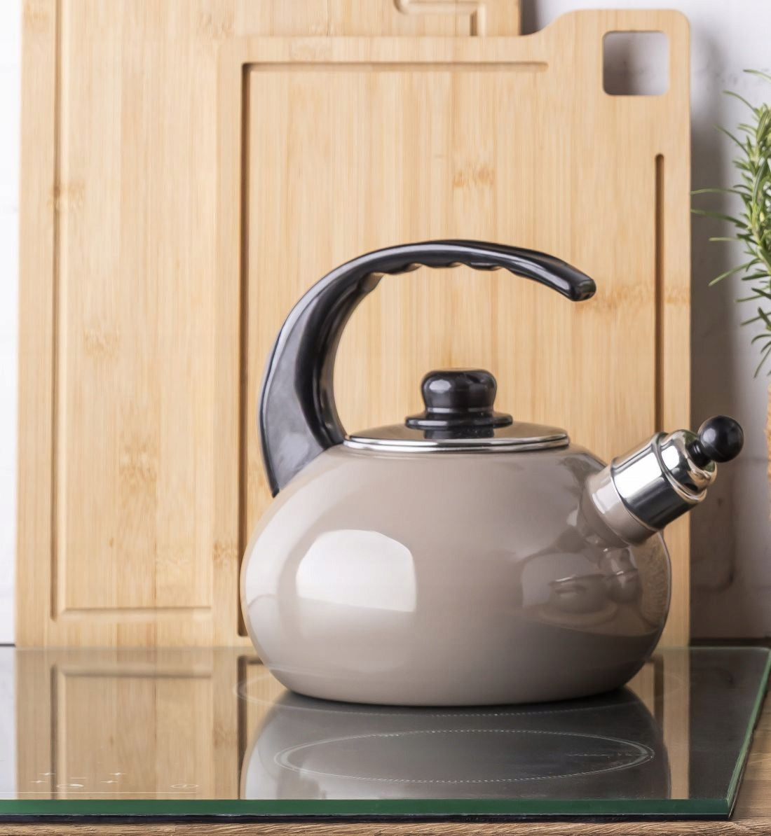 Enamel kettle Altom Design taupe 2,5 l induction gas with whistle Manufacturer code 0205001127