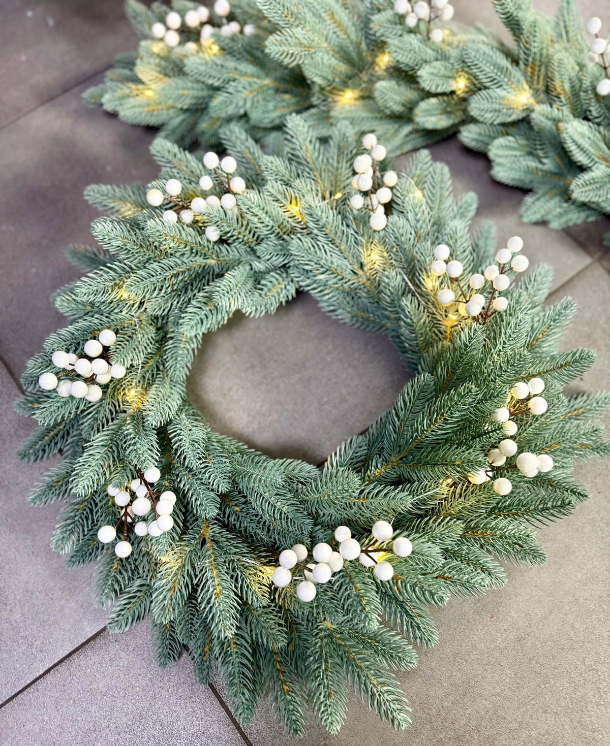 Exclusive Christmas wreath spruce 3D Silver Sky 60 cm as live 100%PE Packaging status original