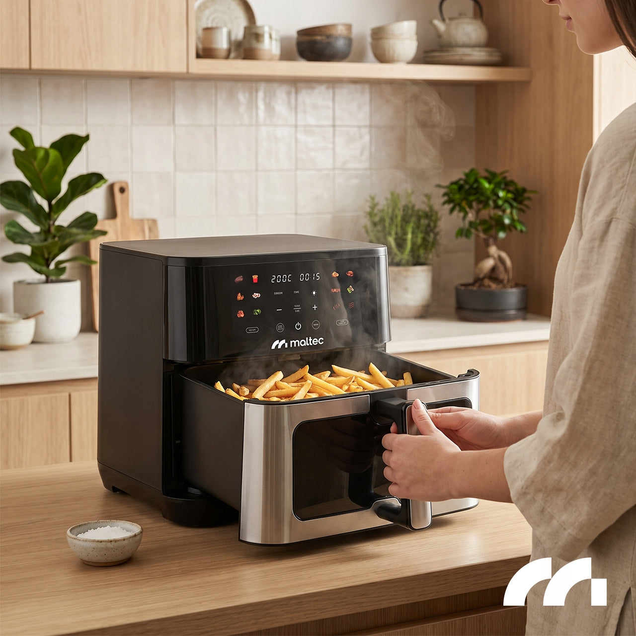FAT FREE AIR FRYER 10L 2000W AIR FRYER LARGE WINDOW AIR FRYER TRAY Packaging status original