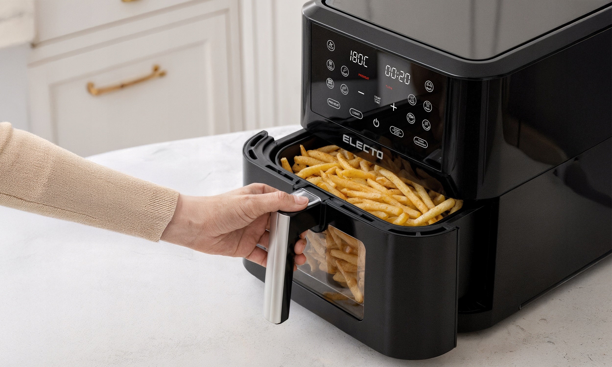 FAT FREE AIR FRYER 8L AIR FRYER 2000W LARGE 12 PROGRAMS Manufacturer code AIR FRYER FRYTOWNICA OKIENKO XXL CZARNA 8 L