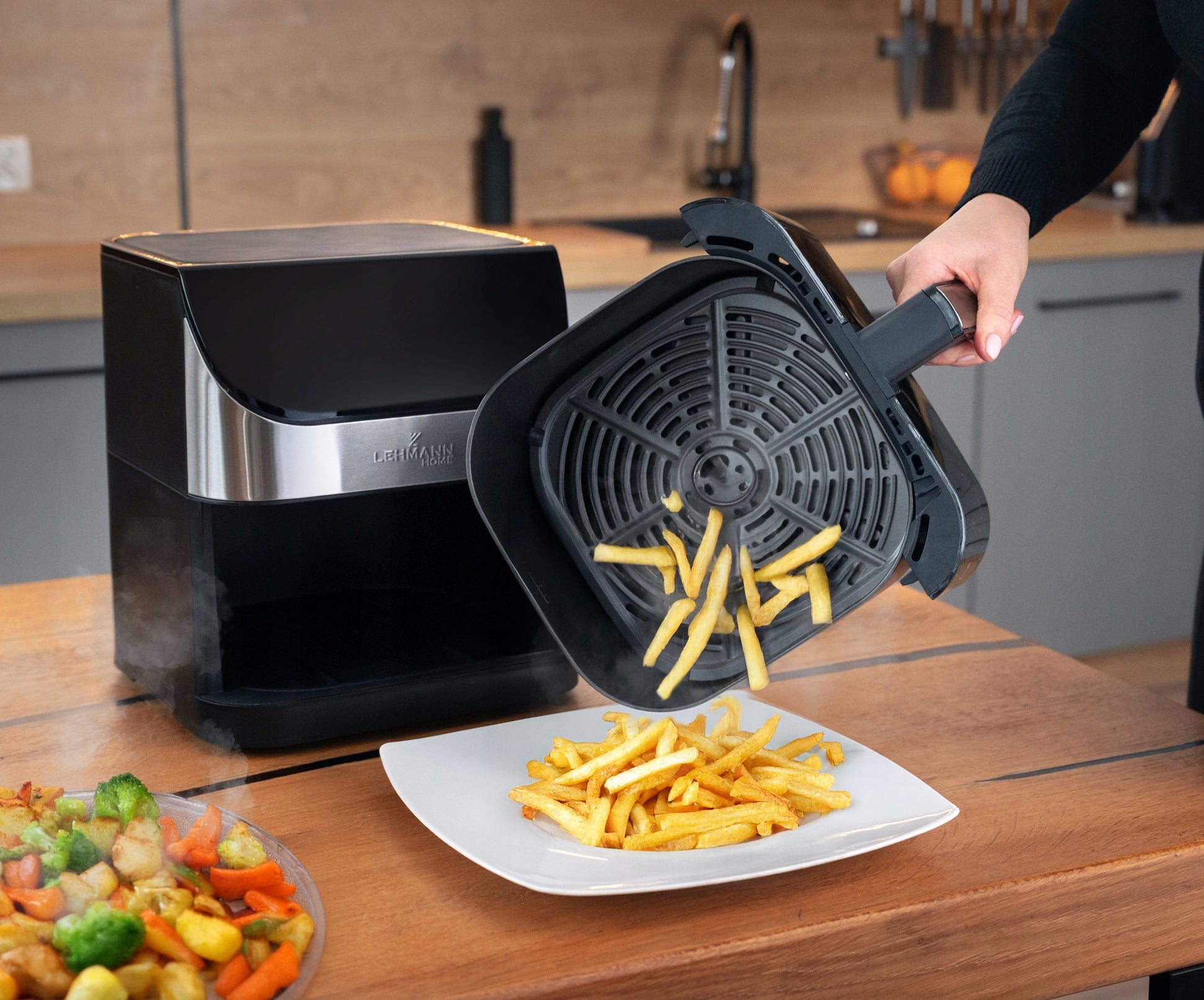 FAT-FREE AIR FRYER AIRFRYER LARGE 12 PROGRAMS 6l VIEWFINDER Bowl volume 6 l