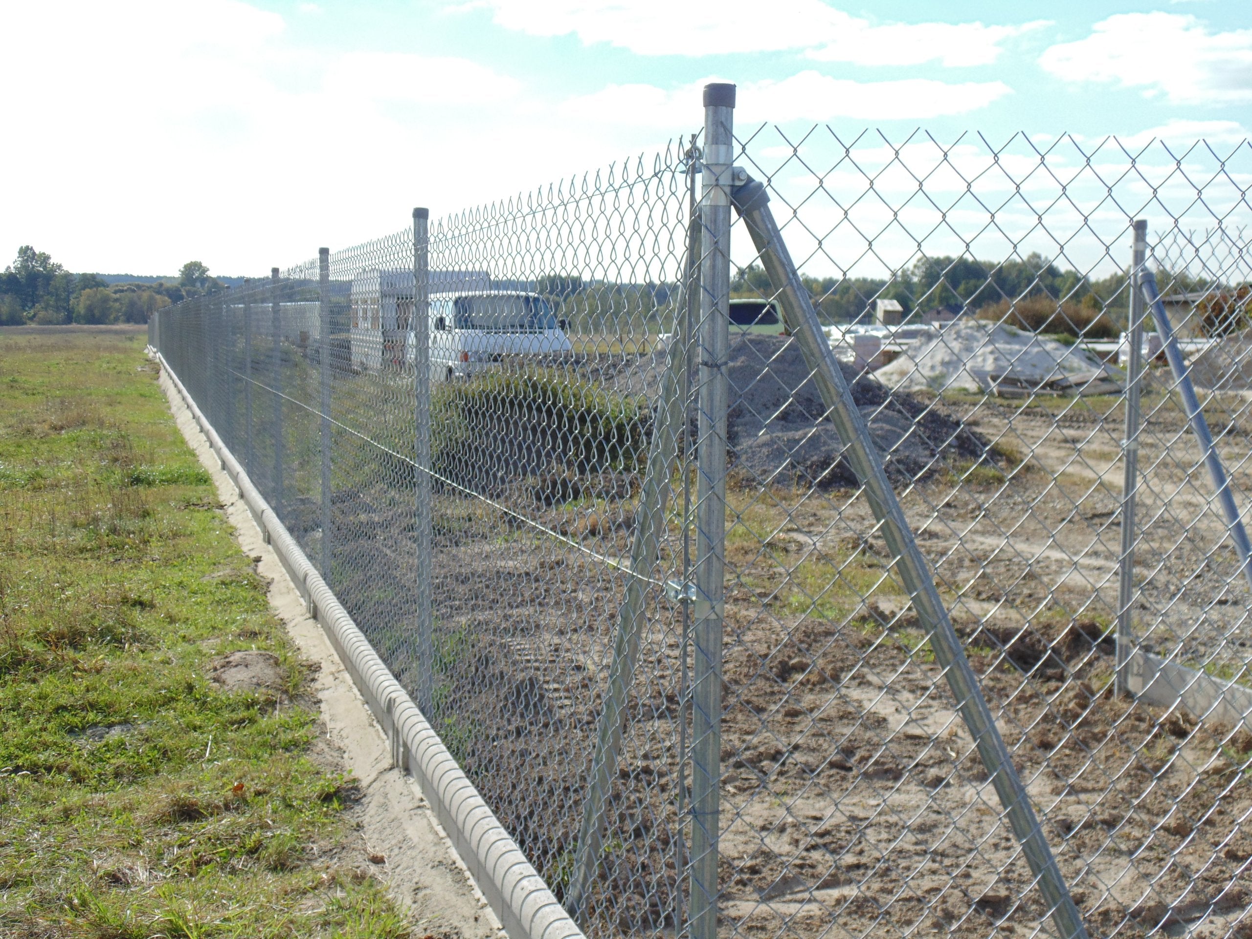 FENCE MESH 2,5mm 6,5cm 150cm GALVANIZED 5m Mesh Fence 1,5 Manufacturer code SIATKA OCYNKOWANA FI 2,5mm 65mm h=1,5m 5MB W