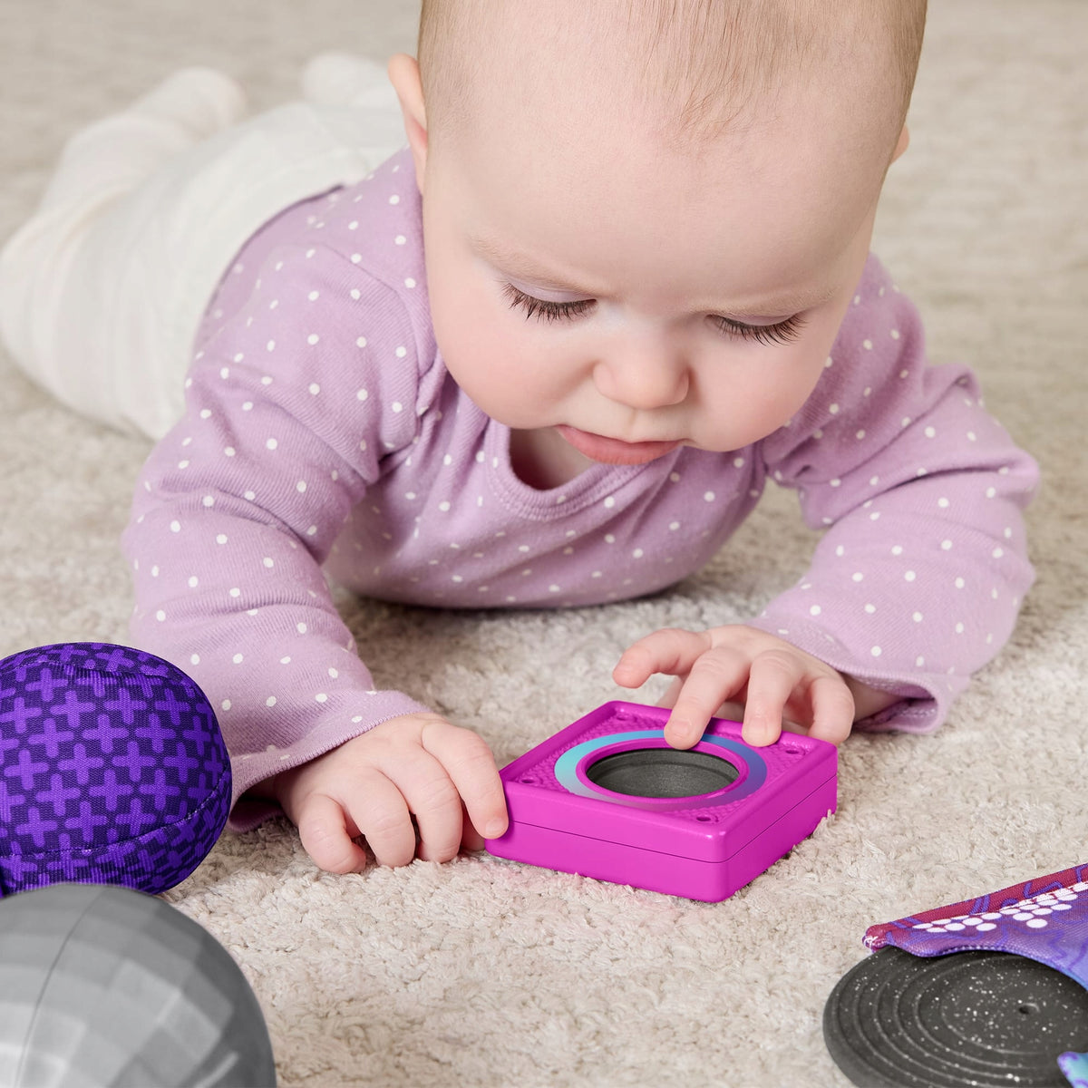 FISHER PRICE SMALL DJ GIFT SET SENSORY TOYS FOR BABIES Brand Fisher-Price