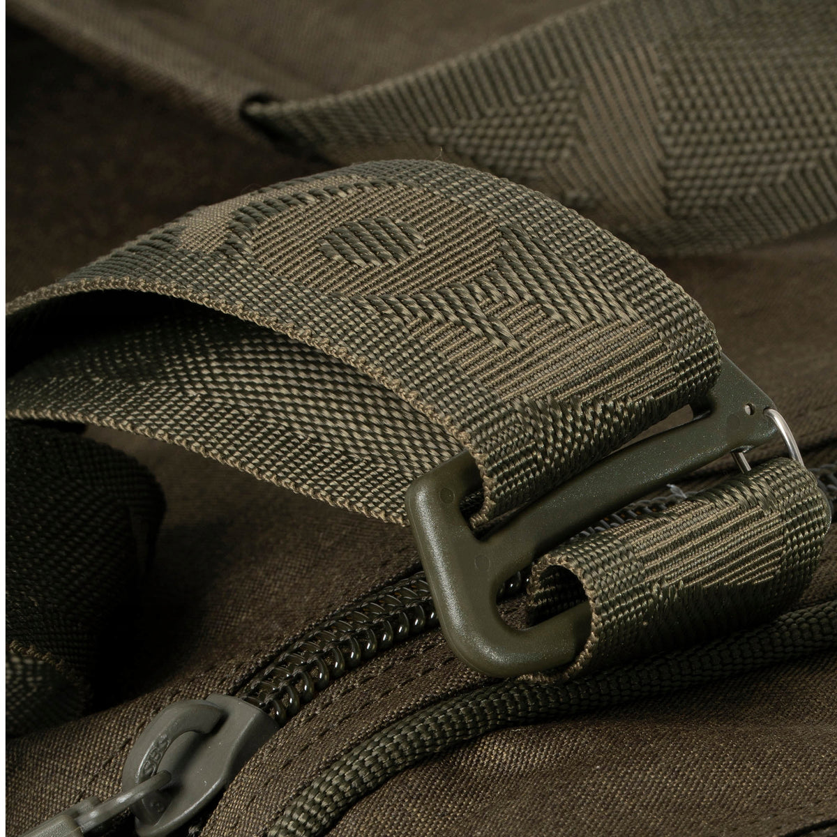 FISHING BAG FOX VOYAGER CARRYALL L 80L Manufacturer code CLU556