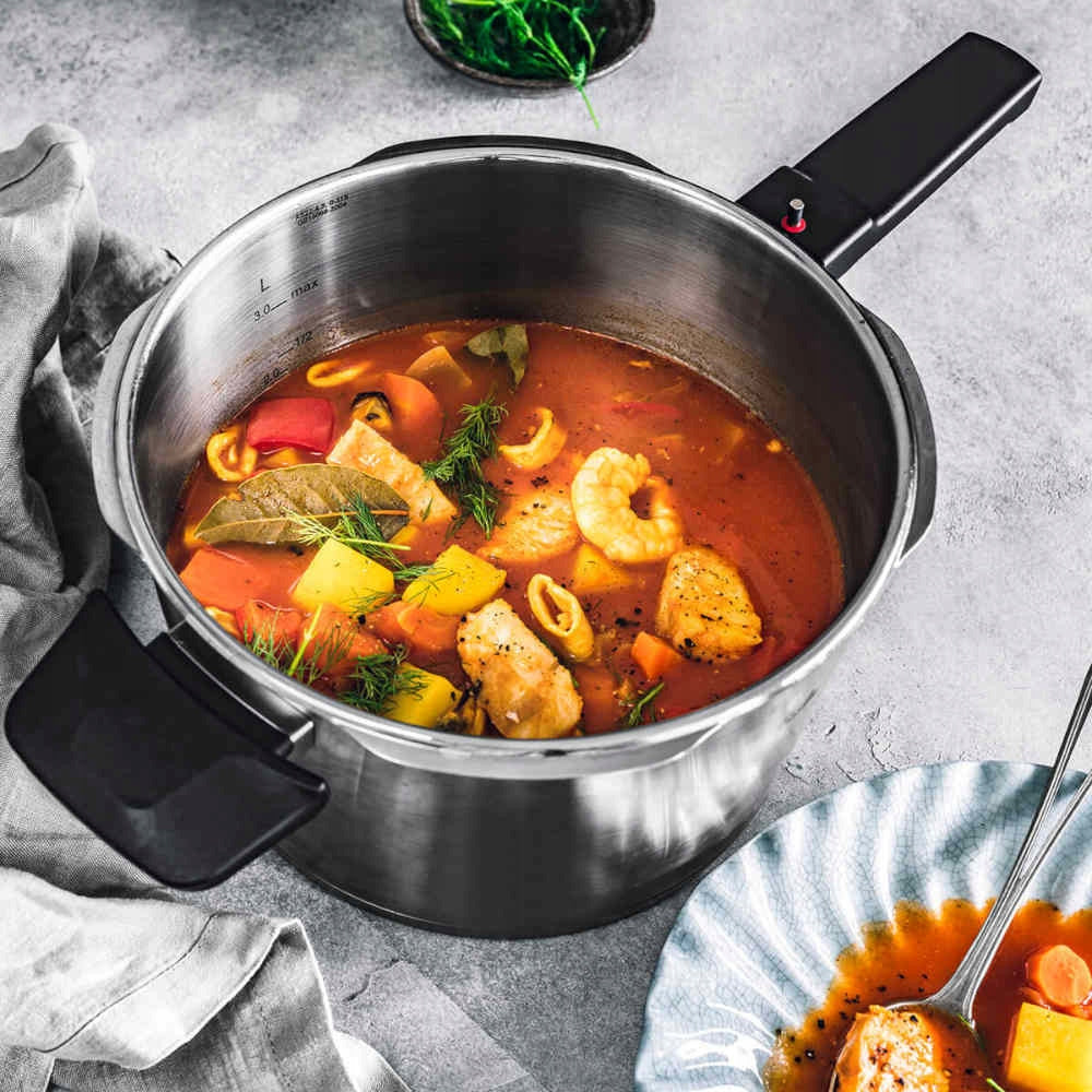 FISSLER Vitaquick Premium - Pressure cooker 10 l with perforated cartridge - Ø26 cm Brand Fissler