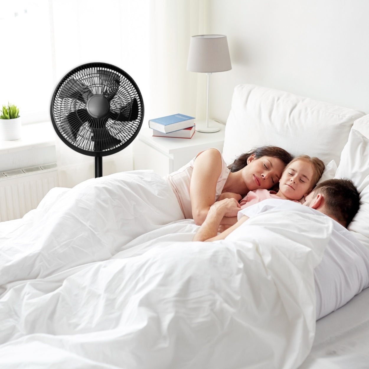 FLOOR FAN STANDING FAN QUIET POWERFUL 5 BLADES 8 MODES + REMOTE CONTROL Dominant color black