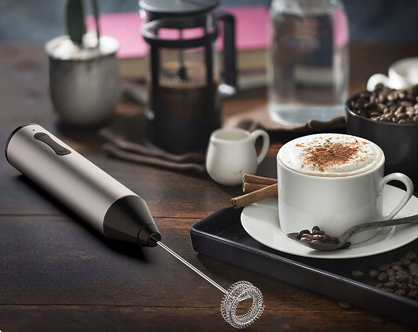 FROTHER WHISK MILK BEATER LATTE MIXER DISPLAY BLURR Packaging status original