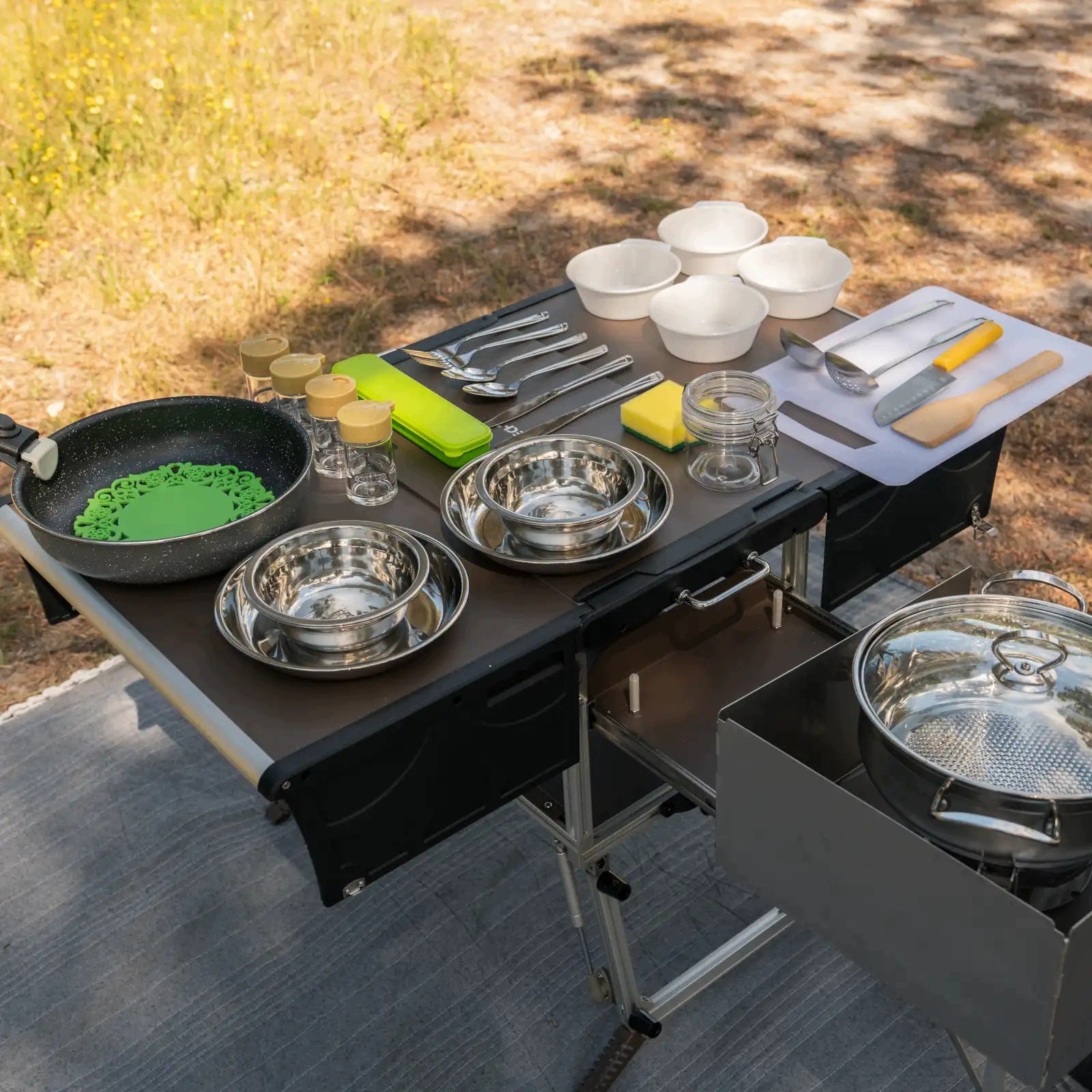 FULLY EQUIPPED CAMPING KITCHEN TOURIST FOLDING SUITCASE TABLE Manufacturer code KUCHNIA KEMPINGOWA TURYSTYCZNA Prime Tech