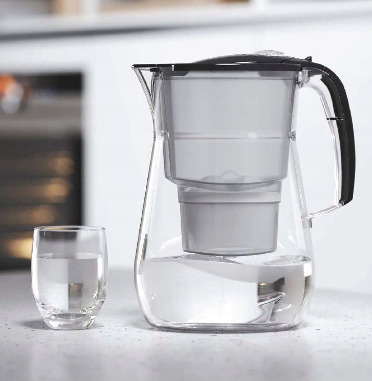 Filter jug Aquaphor Onyx 4,2l with Maxfor+ cartridge, black Type filtering jug