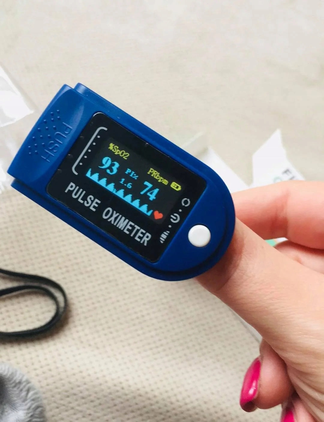 Finger Pulse Oximeter Medical Heart Rate Monitor Saturation SpO2 Heart Rate OLED For Pale Manufacturer of a medical device brak informacji