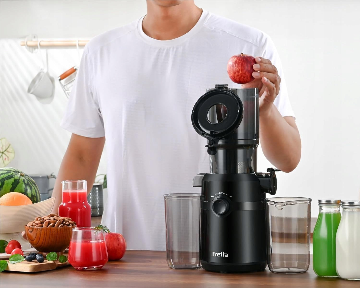 Fretta Cold Press 200W Slow Juicer Hole 108 mm1 Liter Black Packaging status original