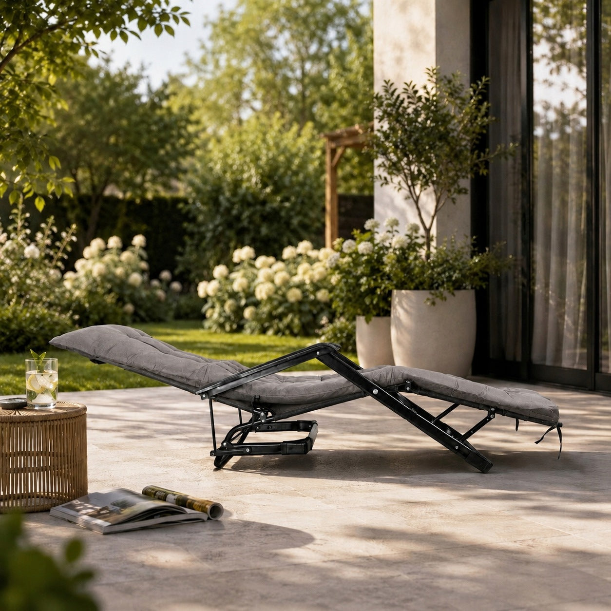 GARDEN CHAIR FOLDING SUN LOUNGER FOLDING CHAIR FOR BALCONY TERRACE WITH PILLOW Frame material steel