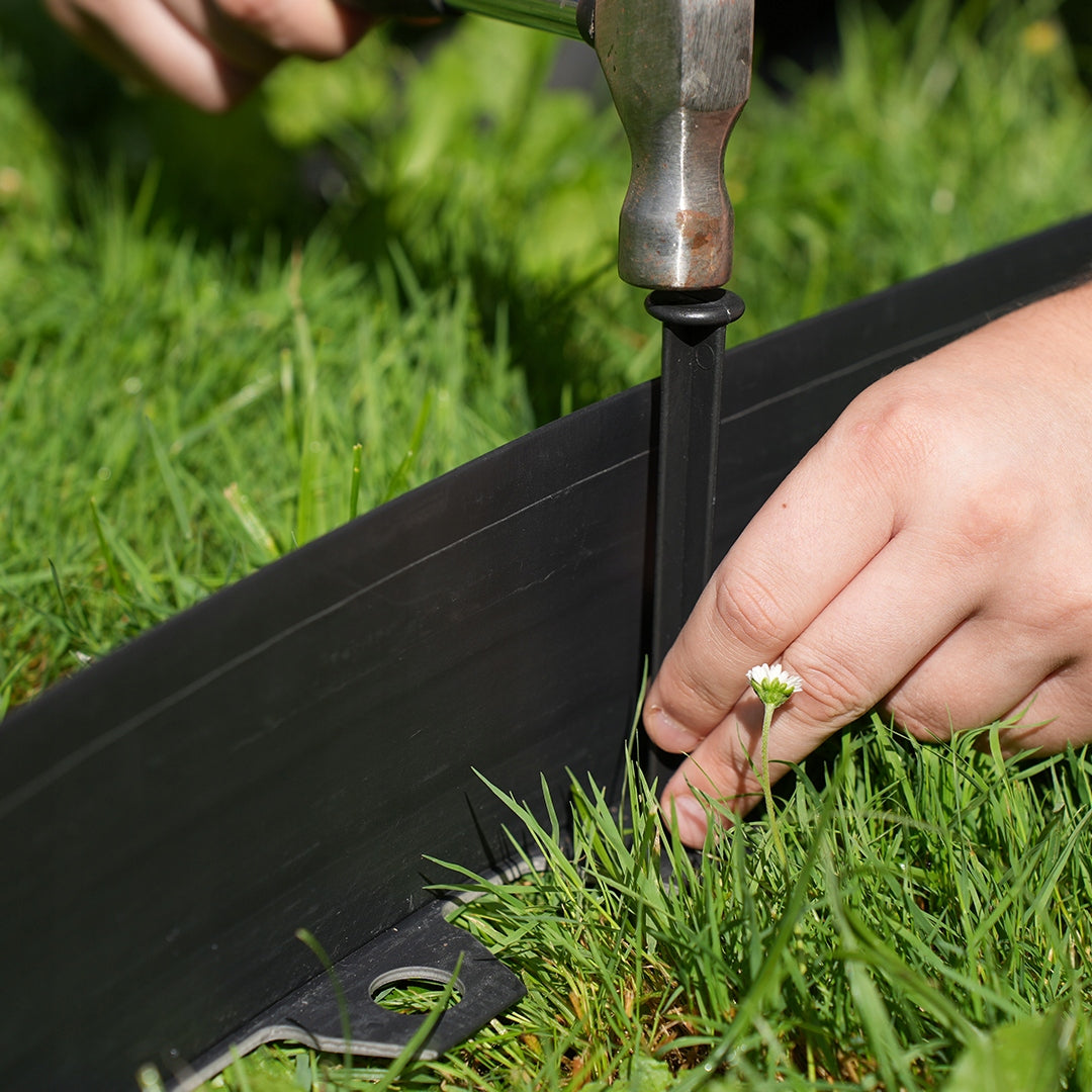 GARDEN EDGING 10m black 10cm HIGH lawn plastic roll + anchors Product height 10 cm