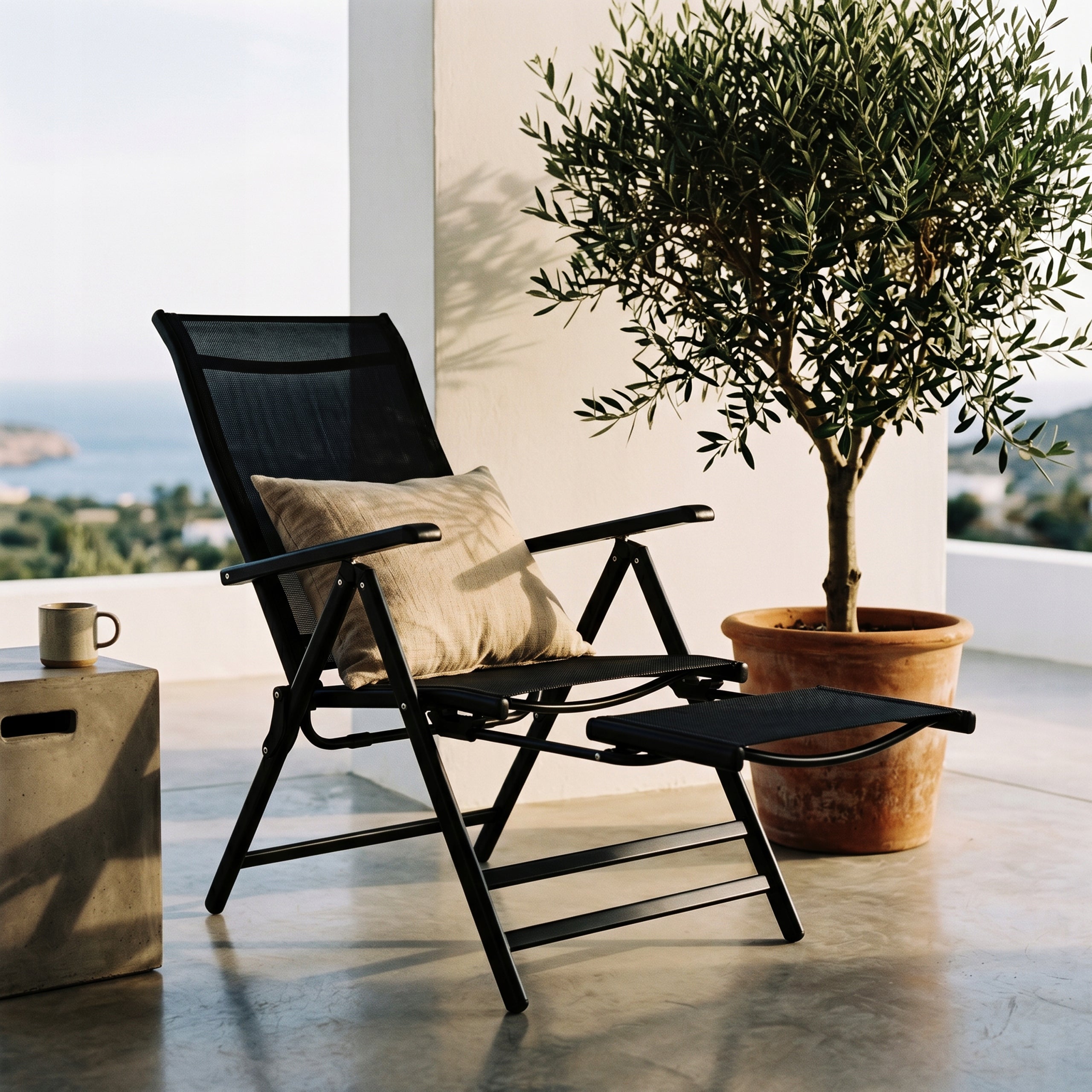 GARDEN LOUNGER FOLDING BEACH HIKING CHAIR Pool FOOTREST Couch Color gray