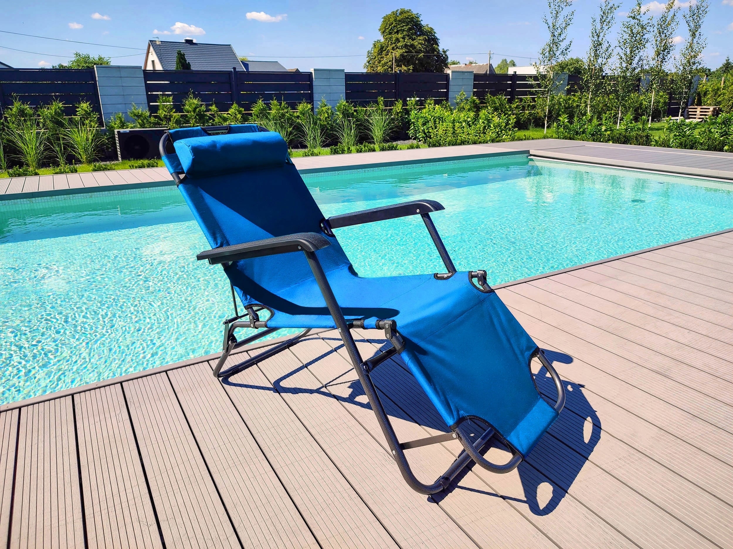 GARDEN LOUNGER ZERO GRAVITY BEACH CHAIR FOLDING ON TERRACE FOR GARDEN LEON Color blue
