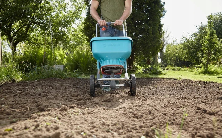 GARDEN SEED DRILL GARDENA FOR SALT SEED FERTILIZER 18L 800M2 REGULATION OF DISPERSION Power supply handheld