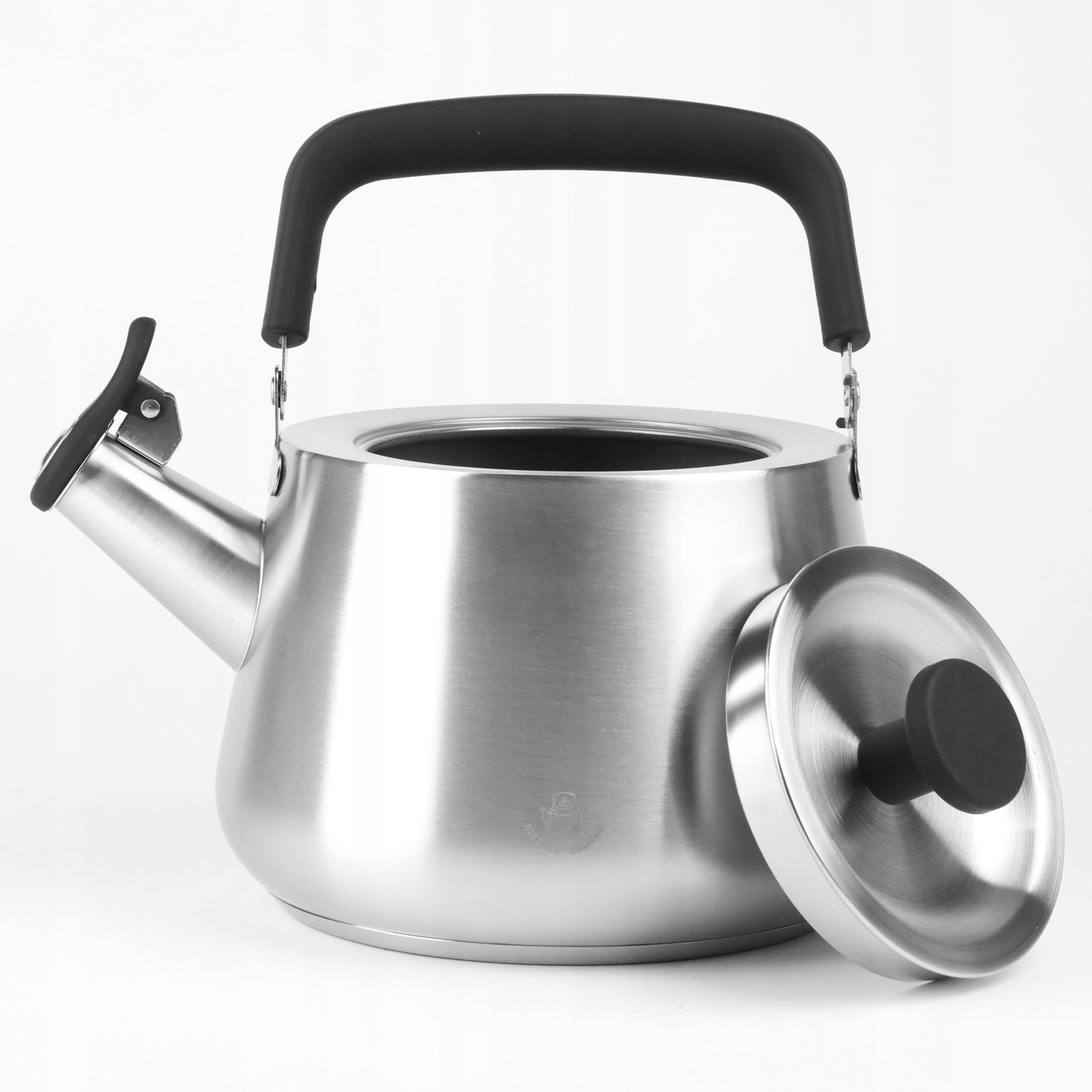 GAS KETTLE 2,2L KETTLE WITH WHISTLE COVER STEEL INDUCTION SILVER Packaging status original