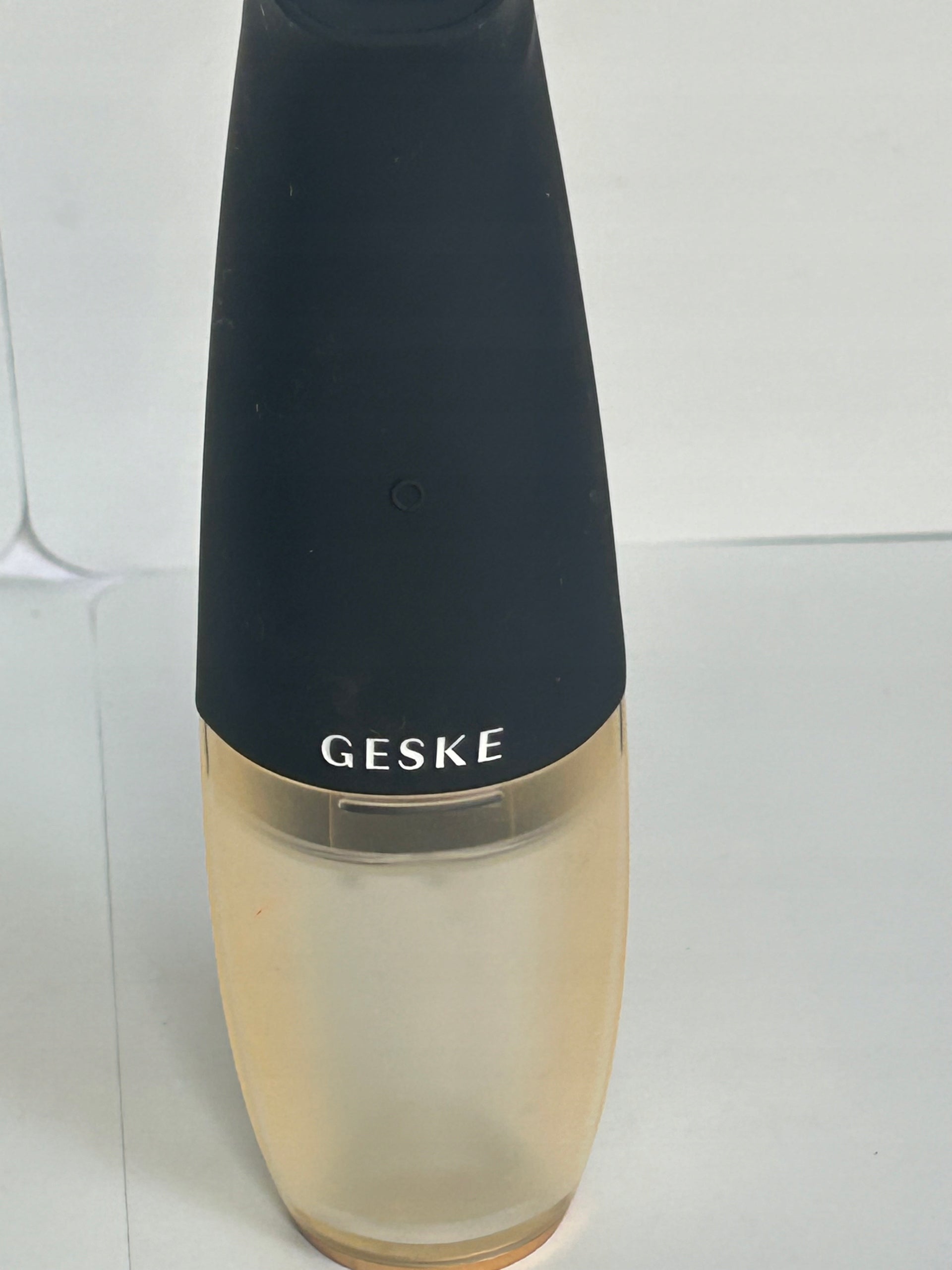 GESKE FACE HUMIDIFIER 8IN1 APPLICATION CLEANSES REDUCES REDNESS EAN (GTIN) 4099702003033